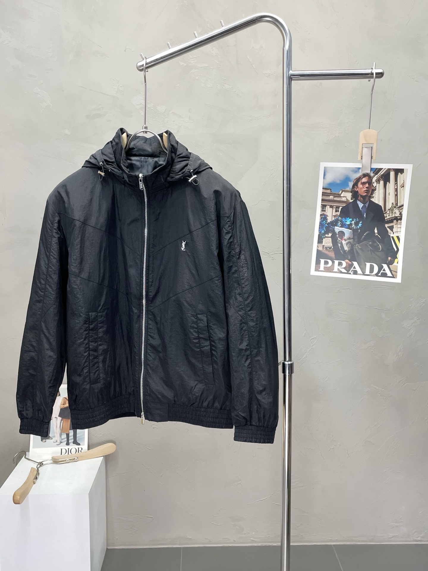 NO:508836,.SAINT LAURENT Saint Laurent exclusively offers new original single men's casual spring and autumn jackets, breathable and comfortable, high-end customization, high-end version, fashionable and versatile imported fabrics, super soft and delicate, skin-friendly and comfortable to wear, high-end boutique, OEM factory made the top body very good, men's essential items, three standards, 48-56,,saint laurent,saint laurent,jackets & coats,alexander wang19860909.SAINT LAURENT圣罗兰独家专供新款原单男士休闲春秋夹克 透气舒适 高端定制 高版本 时尚百搭爆款进口面料 手感超柔软细腻 穿着亲肤舒适 高端精品 代工厂精细做上身非常赞 男士必备单品 三标齐全 码数48-56,,saint laurent,saint laurent,jackets & coats,alexander wang,Men's clothing