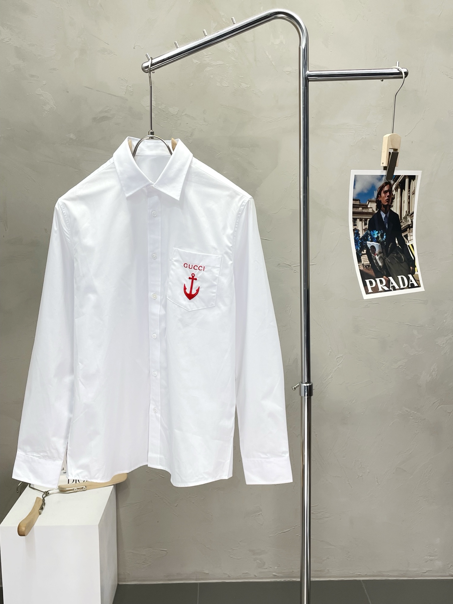 NO:488325,.Gucci exclusively offers new original single men's casual shirts, high-end customization, high-end version, fashionable and versatile imported fabrics, super soft and delicate, skin-friendly and comfortable to wear, high-end boutique, OEM, fine-made top body, very good, men's essential items, three standards, S-2XL,,gucci,gucci,shirts,alexander wang19860909.Gucci古驰独家专供新款原单男士休闲衬衫 高端定制 高端版本 时尚百搭爆款进口面料 手感超柔软细腻 穿着亲肤舒适 高端精品 代工厂精细做上身非常赞 男士必备单品 三标齐全 码数S-2XL,,gucci,gucci,shirts,alexander wang,Men's clothing