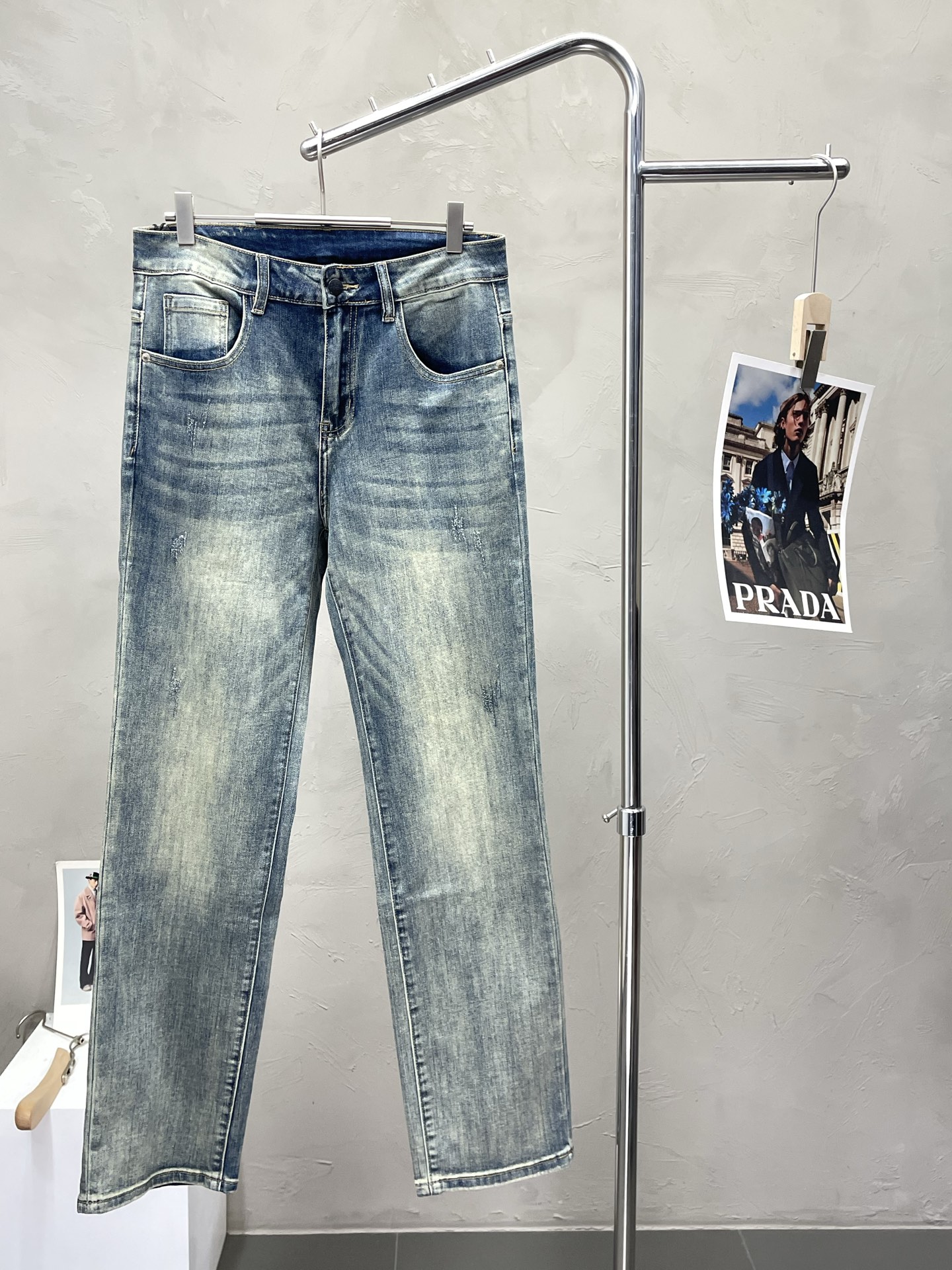 NO:493400,.Arc’teryx Archaeopteryx exclusively offers the new high-end version of jeans!  Customized fabrics for counters are breathable and comfortable, with impeccable details, and the brand element design concept reflects high quality. The feel is delicate and soft!  It is casually cut, with a great upper body style!  Number of codes 28-38 (no 35), arc'teryx, jeans, alexander wang19860909.Arc’teryx始祖鸟独家专供新款牛仔裤高端版本！专柜定制面料 透气舒适度高,细节无可挑剔,品牌元素设计理念,体现高品质.手感细腻柔软！呈现休闲裁剪,上身版型超赞！码数28-38（无35）,arc'teryx,jeans,alexander wang,Men's clothing