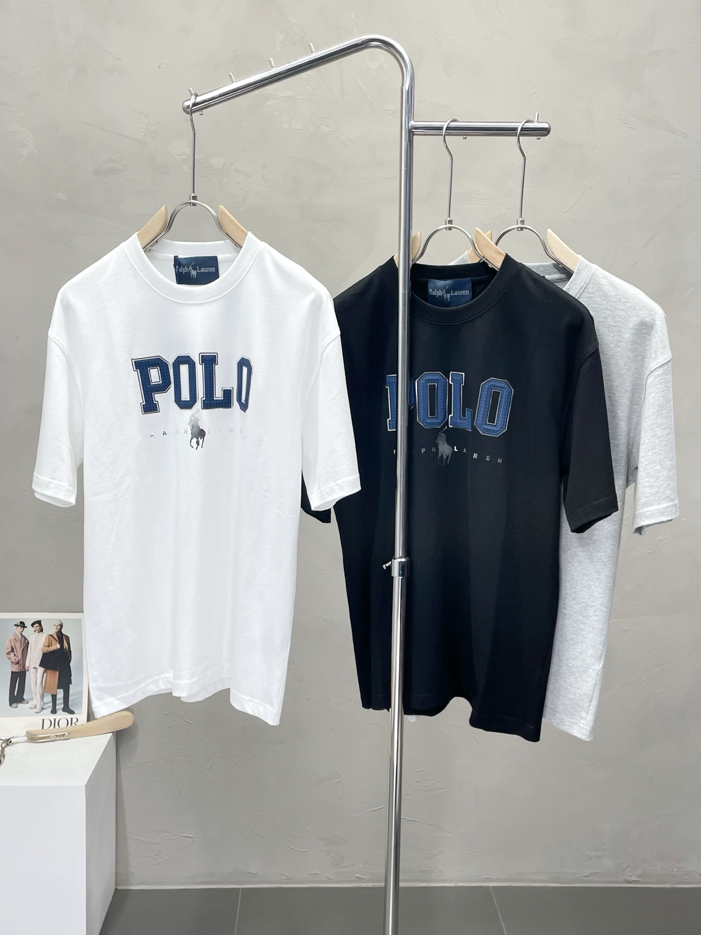 NO:500305,.Ralph Lauren exclusively offers new original single men's casual short sleeves, high-end customization, high-end version, fashionable and versatile imported fabric, super soft and delicate, skin-friendly and comfortable to wear, high-end boutique, OEM, fine-made top body, very good, men's essential items, three standards, S-3XL,,loro piano, T-shirt, alexander wang19860909.Ralph Lauren拉夫劳伦独家专供新款原单男士休闲短袖 高端定制 高端版本 时尚百搭爆款进口面料 手感超柔软细腻 穿着亲肤舒适 高端精品 代工厂精细做上身非常赞 男士必备单品 三标齐全 码数S-3XL,,loro piana,T-shirt,alexander wang,Men's clothing