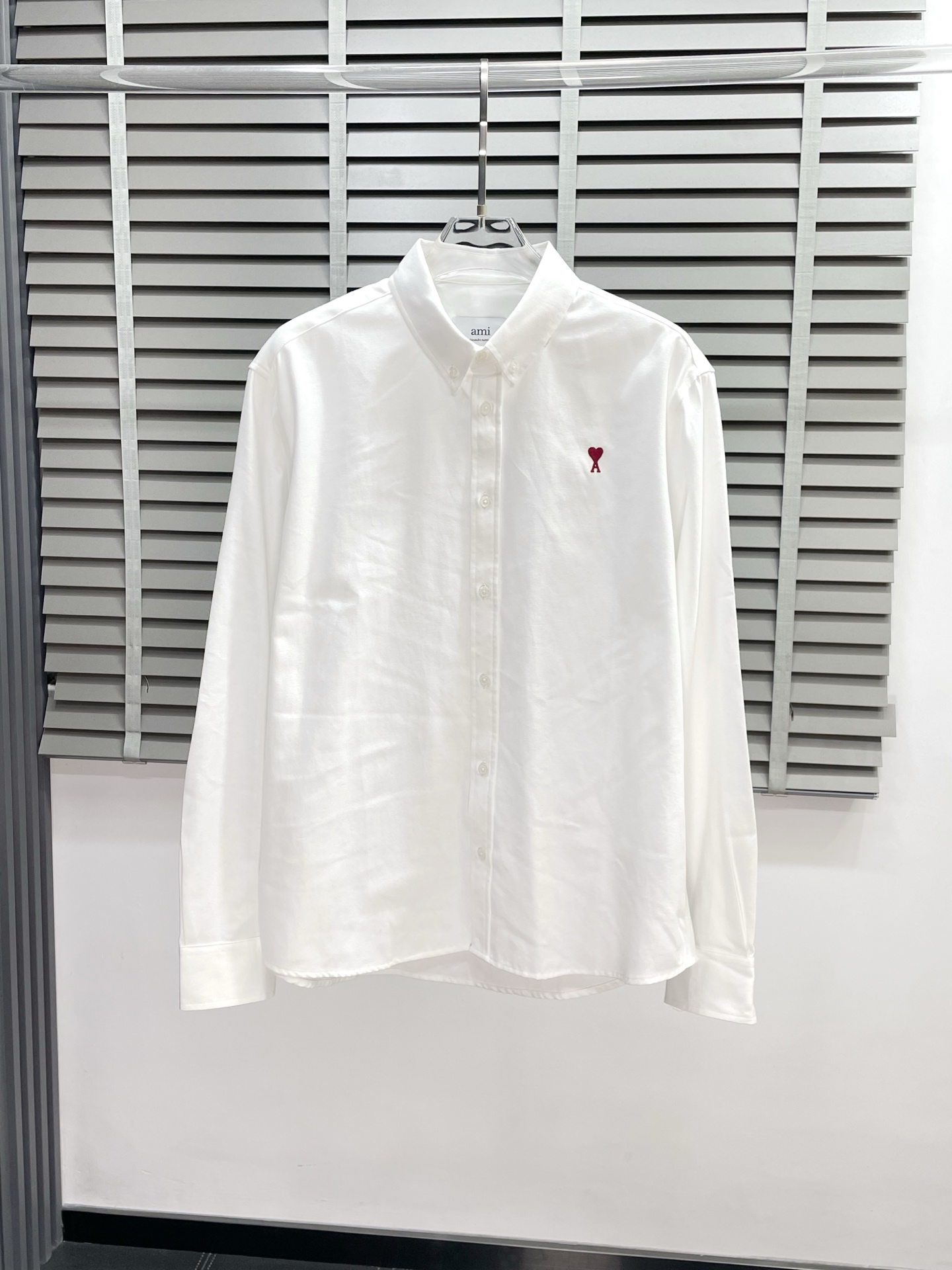 NO:501867,.AMI Amy exclusively offers new original single men's casual shirts, high-end customization, high-end version, fashionable and versatile imported fabrics, super soft and delicate, skin-friendly and comfortable to wear, high-end boutique, OEM factory made the top body very good, men's essential items, three standards, 38.40.42.44,, amiri,shirts, alexander wang19860909.AMI艾米独家专供新款原单男士休闲衬衫 高端定制 高端版本 时尚百搭爆款进口面料 手感超柔软细腻 穿着亲肤舒适 高端精品 代工厂精细做上身非常赞 男士必备单品 三标齐全 码数38.40.42.44,,amiri,shirts,alexander wang,Men's clothing