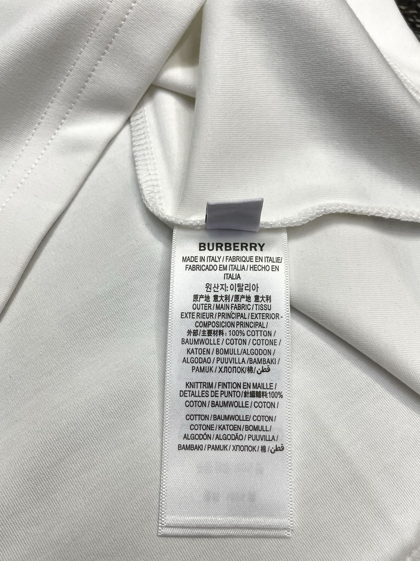 Burberry Men's Graphic Print Short Sleeve T-Shirt, Casual & Stylish 25 i1754920809675 1793 0 8