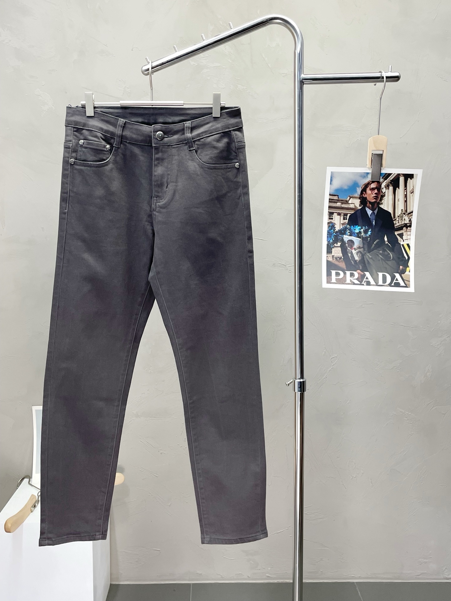 NO:509565,.Chrome hearts exclusively for the new high-end version of casual jeans!  Customized fabrics for counters are breathable and comfortable, with impeccable details, and the brand element design concept reflects high quality. The feel is delicate and soft!  It is casually cut, with a great upper body style!  Number of codes 28-38 (35 without 37), Chrome hearts, Chrome hearts, jeans, alexander wang19860909.Chrome hearts克罗心独家专供新款休闲牛仔裤高端版本！专柜定制面料 透气舒适度高,细节无可挑剔,品牌元素设计理念,体现高品质.手感细腻柔软！呈现休闲裁剪,上身版型超赞！码数28-38（有35无37）,,chrome hearts,chrome hearts,jeans,alexander wang,Men's clothing