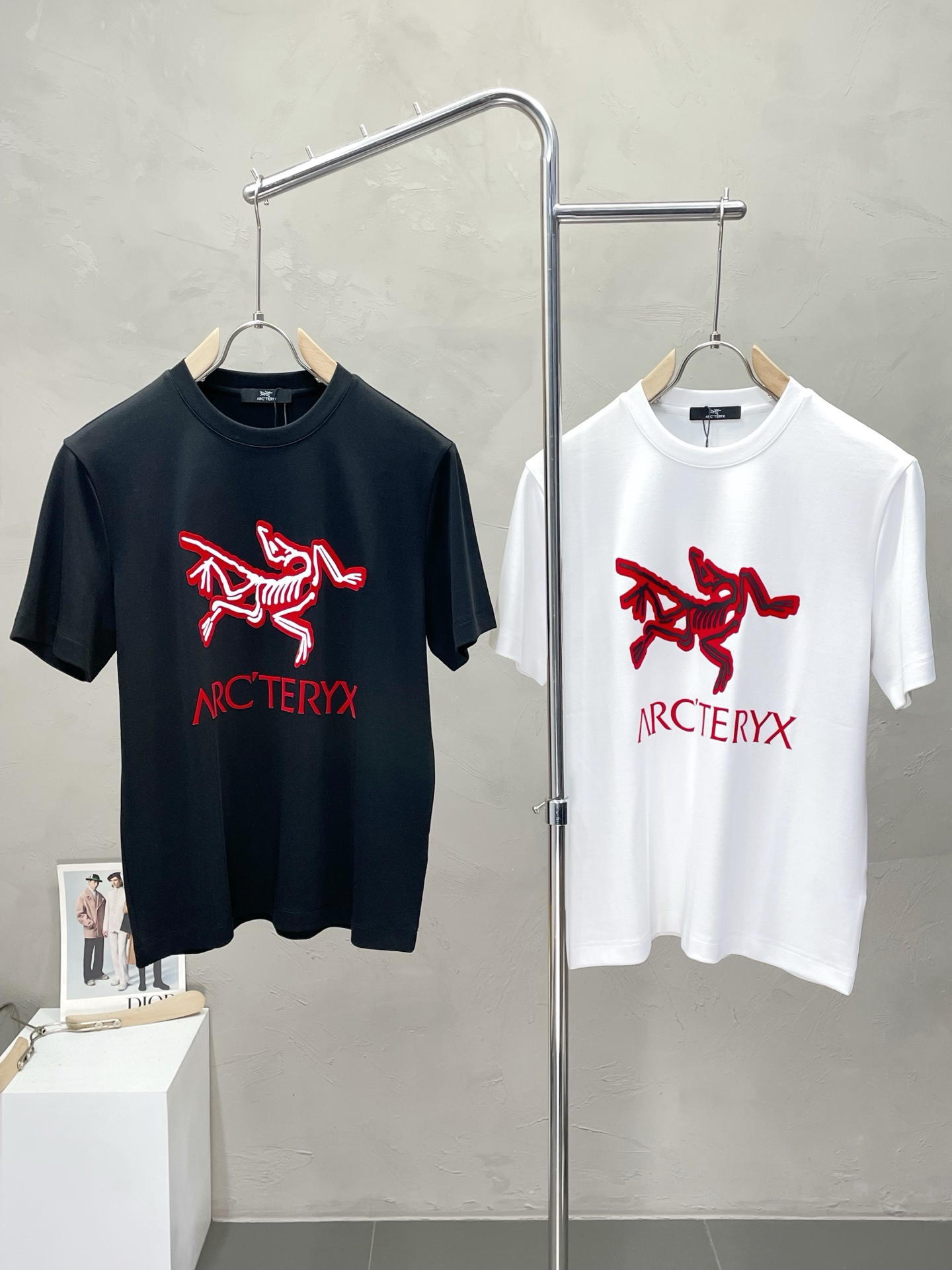 NO:514298,.Arc’teryx Archaeopteryx exclusively offers new original single men’s casual short sleeves, high-end customization, high-end version, fashionable and versatile imported fabric, super soft and delicate, skin-friendly and comfortable to wear, high-end boutique, OEM, fine-made top body, very good, men’s essential items, three standards, code M-4XL, arc’teryx, T-shirt, alexander wang19860909.Arc’teryx始祖鸟独家专供新款原单男士休闲短袖 高端定制 高端版本 时尚百搭爆款进口面料 手感超柔软细腻 穿着亲肤舒适 高端精品 代工厂精细做上身非常赞 男士必备单品 三标齐全 码数M-4XL,arc'teryx,T-shirt,alexander wang,Men's clothing