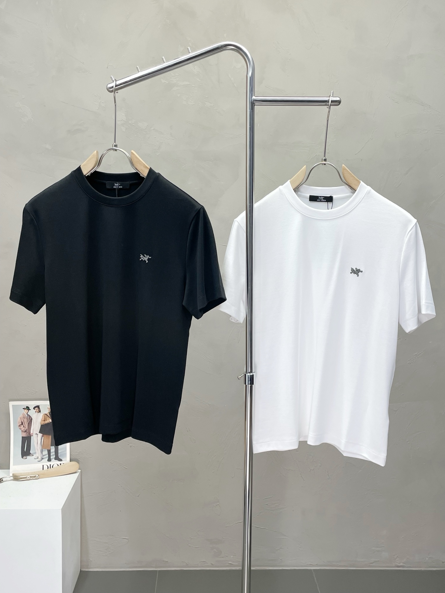 NO:512851,.Arc’teryx Archaeopteryx exclusively offers new original single men’s casual short sleeves, high-end customization, high-end version, fashionable and versatile imported fabric, super soft and delicate, skin-friendly and comfortable to wear, high-end boutique, OEM, fine-made top body, very good, men’s essential items, three standards, code M-4XL, arc’teryx, T-shirt, alexander wang19860909.Arc’teryx始祖鸟独家专供新款原单男士休闲短袖 高端定制 高端版本 时尚百搭爆款进口面料 手感超柔软细腻 穿着亲肤舒适 高端精品 代工厂精细做上身非常赞 男士必备单品 三标齐全 码数M-4XL,arc'teryx,T-shirt,alexander wang,Men's clothing