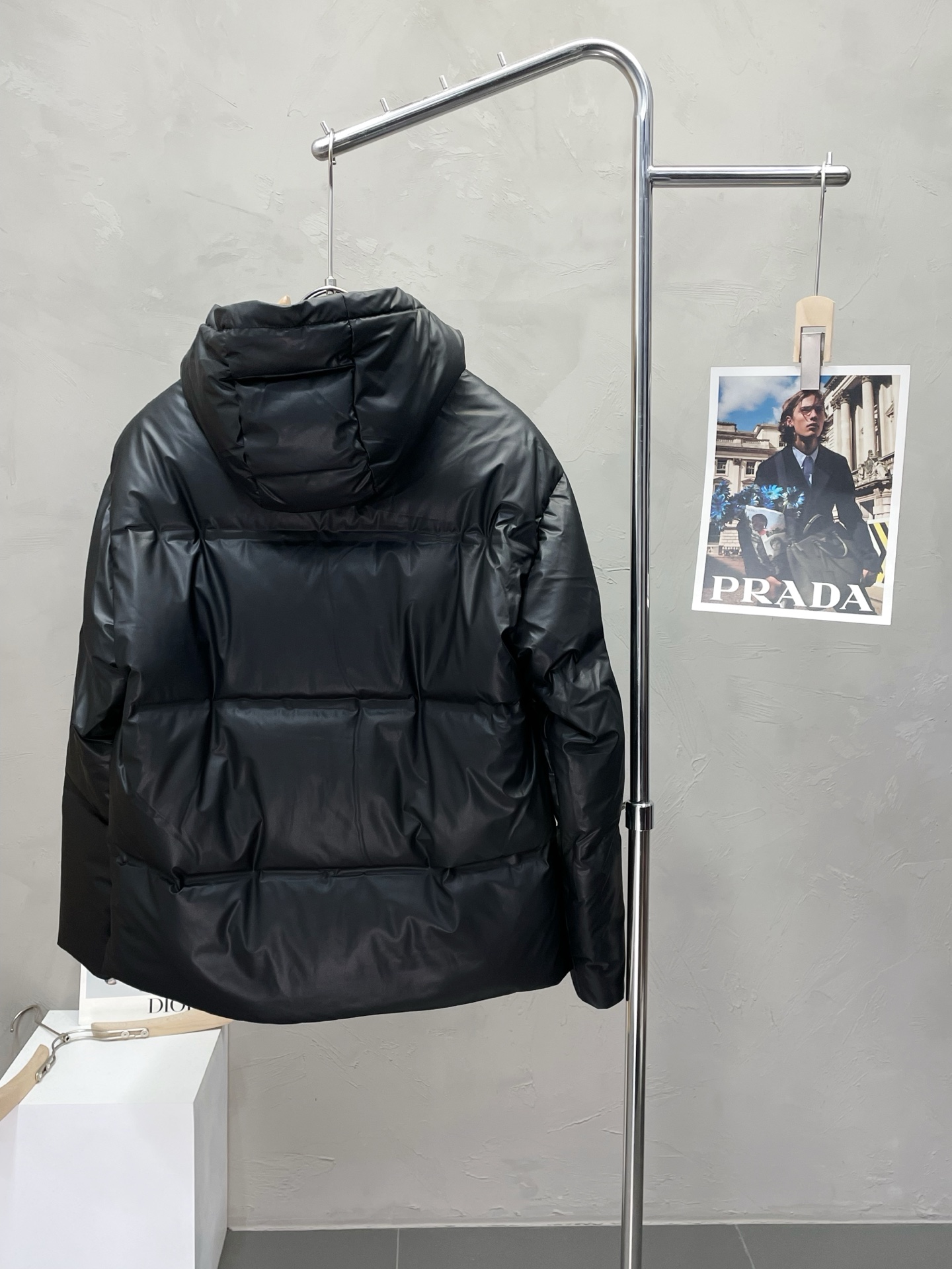 。羽绒服-Burberry巴宝莉💥独家专供秋冬新款连帽羽绒服。贸易公司渠道稀出，降温天气必备的保暖单品，