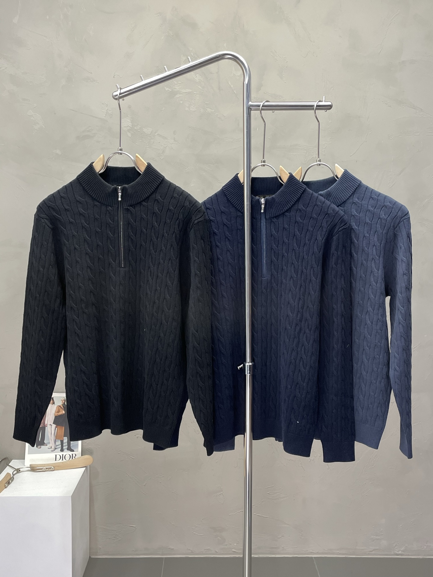 NO:516914,.LP-Loro Piana exclusively offers new original single men's casual sweater, high-end customization, high-end version, fashionable and versatile imported fabric, super soft and delicate, skin-friendly and comfortable to wear, high-end boutique, OEM, fine-made top body, very good, men's essential items, three standards, 48-56,,loro piga,loro piga,sweaters,alexander wang19860909.LP-Loro Piana诺悠翩雅独家专供新款原单男士休闲毛衣 高端定制 高版本 时尚百搭爆款进口面料 手感超柔软细腻 穿着亲肤舒适 高端精品 代工厂精细做上身非常赞 男士必备单品 三标齐全 码数48-56,,loro piana,loro piana,sweaters,alexander wang,Men's clothing