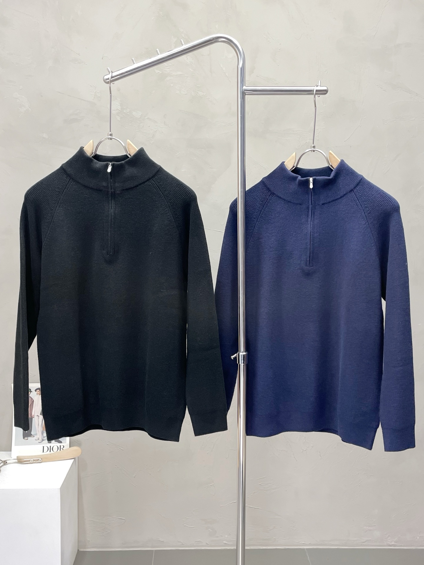 NO:516918,.BC-Brunello Cucineli exclusively for new original single men's casual sweater, high-end customization, high-end version, fashionable and versatile imported fabric, super soft and delicate, skin-friendly and comfortable to wear, high-end boutique, OEM, fine-made, very good for the upper body, men's essential items, three standards, 48-56,,brunello cucinelli,sweaters,alexander wang19860909.BC-Brunello Cucineli 布鲁内洛 库奇內利独家专供新款原单男士休闲毛衣 高端定制 高版本 时尚百搭爆款进口面料 手感超柔软细腻 穿着亲肤舒适 高端精品 代工厂精细做上身非常赞 男士必备单品 三标齐全 码数48-56,,brunello cucinelli,sweaters,alexander wang,Men's clothing