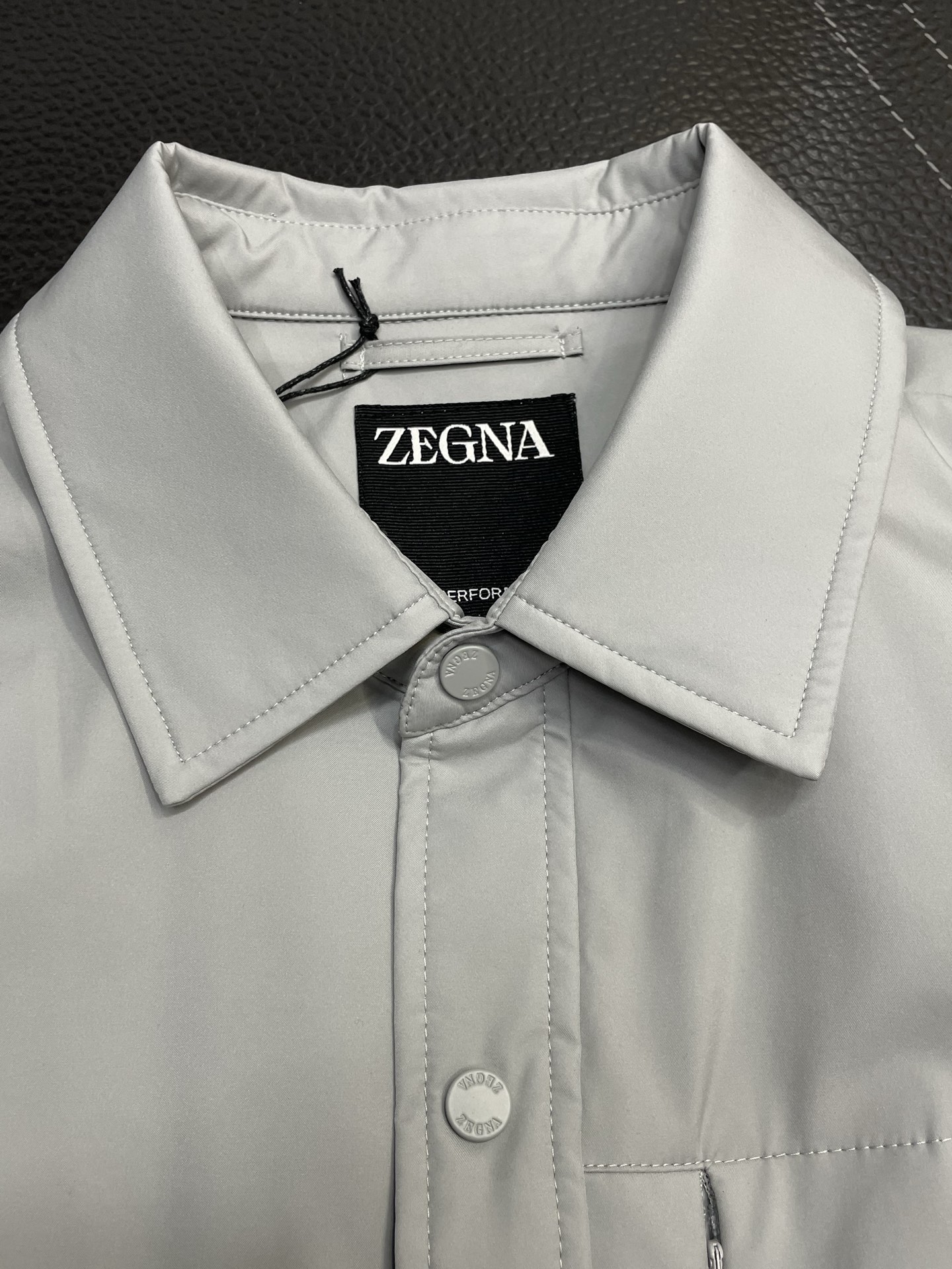。ZEGNA杰尼亚💥独家专供最新时尚棉服夹克 经典设计感与颜值爆棚的外套，品质更是无法挑剔品控可以直接入