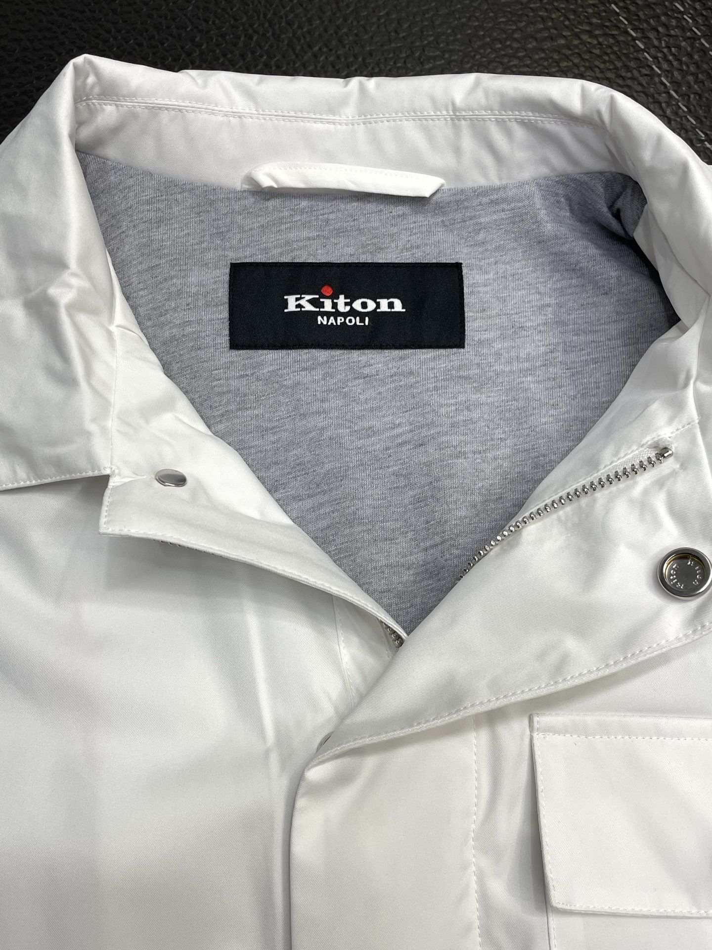 。KITON💥独家专供新款原单男士休闲夹克 高端定制 高版本 时尚百搭爆款⚠️✨原版进口面料 领口衣摆 
