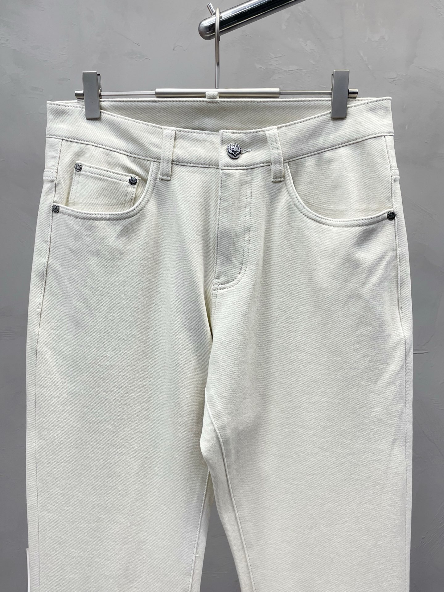 。lP🆕-Loro Piana诺悠翩雅💥独家专供新款 牛仔裤👖高端版本！专柜定制面料 透气舒适度高，细节