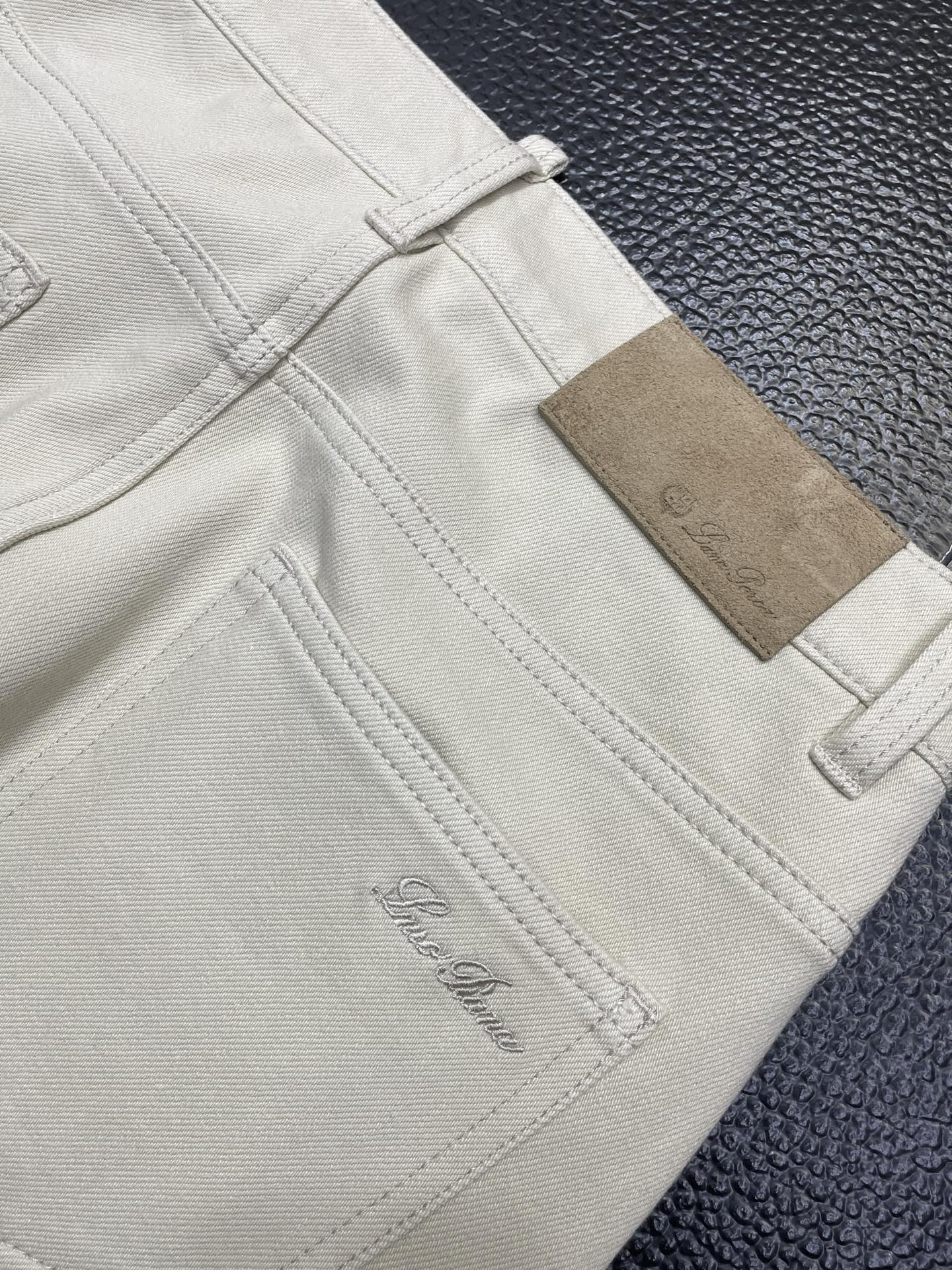 。lP🆕-Loro Piana诺悠翩雅💥独家专供新款 牛仔裤👖高端版本！专柜定制面料 透气舒适度高，细节