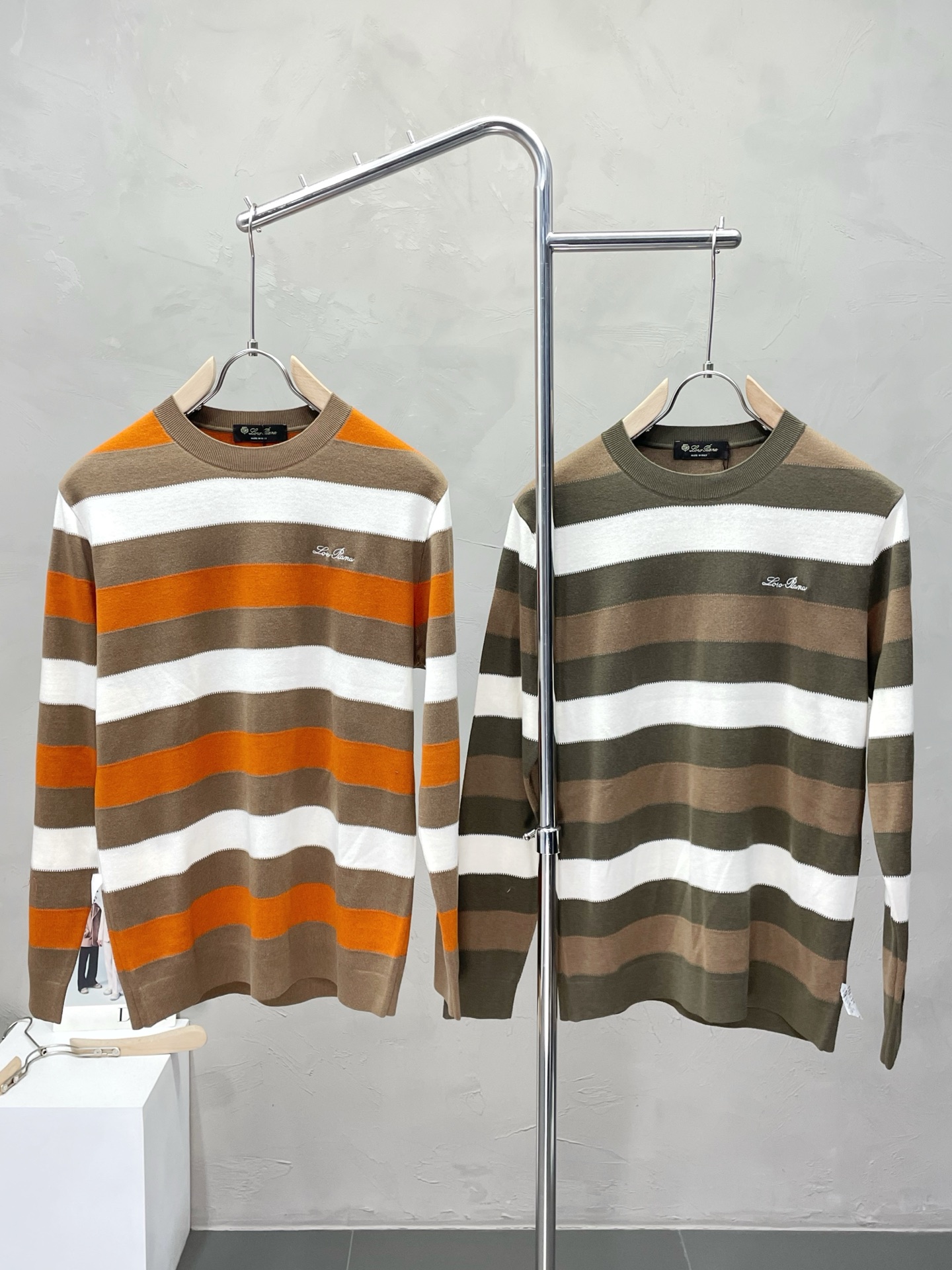 NO:537178,.LP-Loro Piana exclusively offers new original single men's casual sweater, high-end customization, high-end version, fashionable and versatile imported fabric, super soft and delicate, warm and comfortable, soft and delicate, comfortable to wear, high-end boutique, OEM, fine-made top body, very good, men's essential items, three standards, complete code M-4XL,,loro piga,loro piga,sweaters,alexander wang19860909.LP-Loro Piana诺悠翩雅独家专供新款原单男士休闲毛衣 高端定制 高端版本 时尚百搭爆款进口面料 手感超柔软细腻 保暖舒适 柔软细腻 穿着亲肤舒适 高端精品 代工厂精细做上身非常赞 男士必备单品 三标齐全 码数M-4XL,,loro piana,loro piana,sweaters,alexander wang,Men's clothing