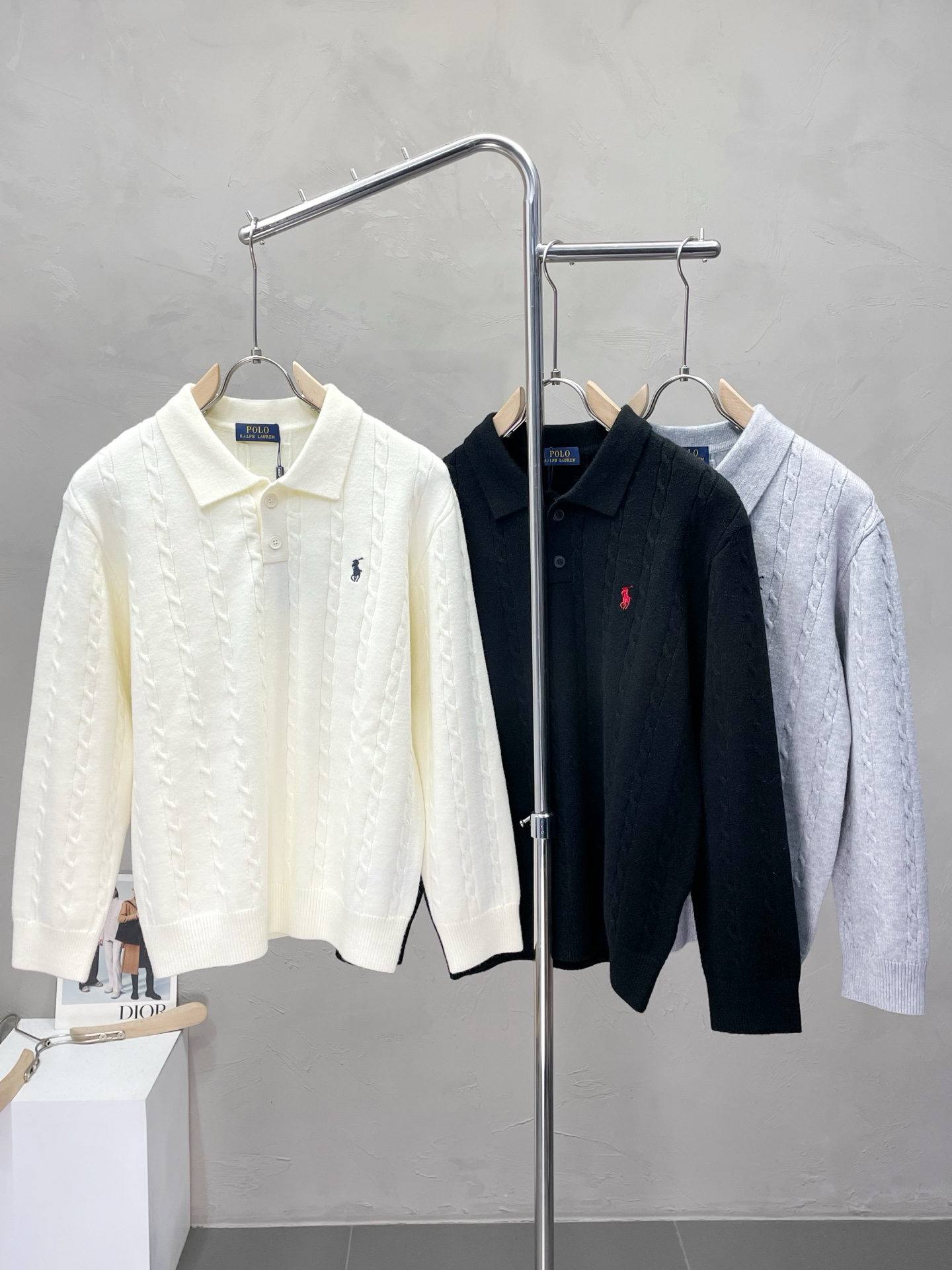 NO:529413,.Ralph Lauren exclusively offers new original single men's casual sweater, high-end customization, high-end version, fashionable and versatile imported fabric, super soft and delicate, skin-friendly and comfortable to wear, high-end boutique, OEM, fine-made top body, very good, men's essential items, three standards, S-2XL,,loro piano, sweaters, alexander wang19860909.Ralph Lauren拉夫劳伦独家专供新款原单男士休闲毛衣 高端定制 高端版本 时尚百搭爆款进口面料 手感超柔软细腻 穿着亲肤舒适 高端精品 代工厂精细做上身非常赞 男士必备单品 三标齐全 码数S-2XL,,loro piana,sweaters,alexander wang,Men's clothing