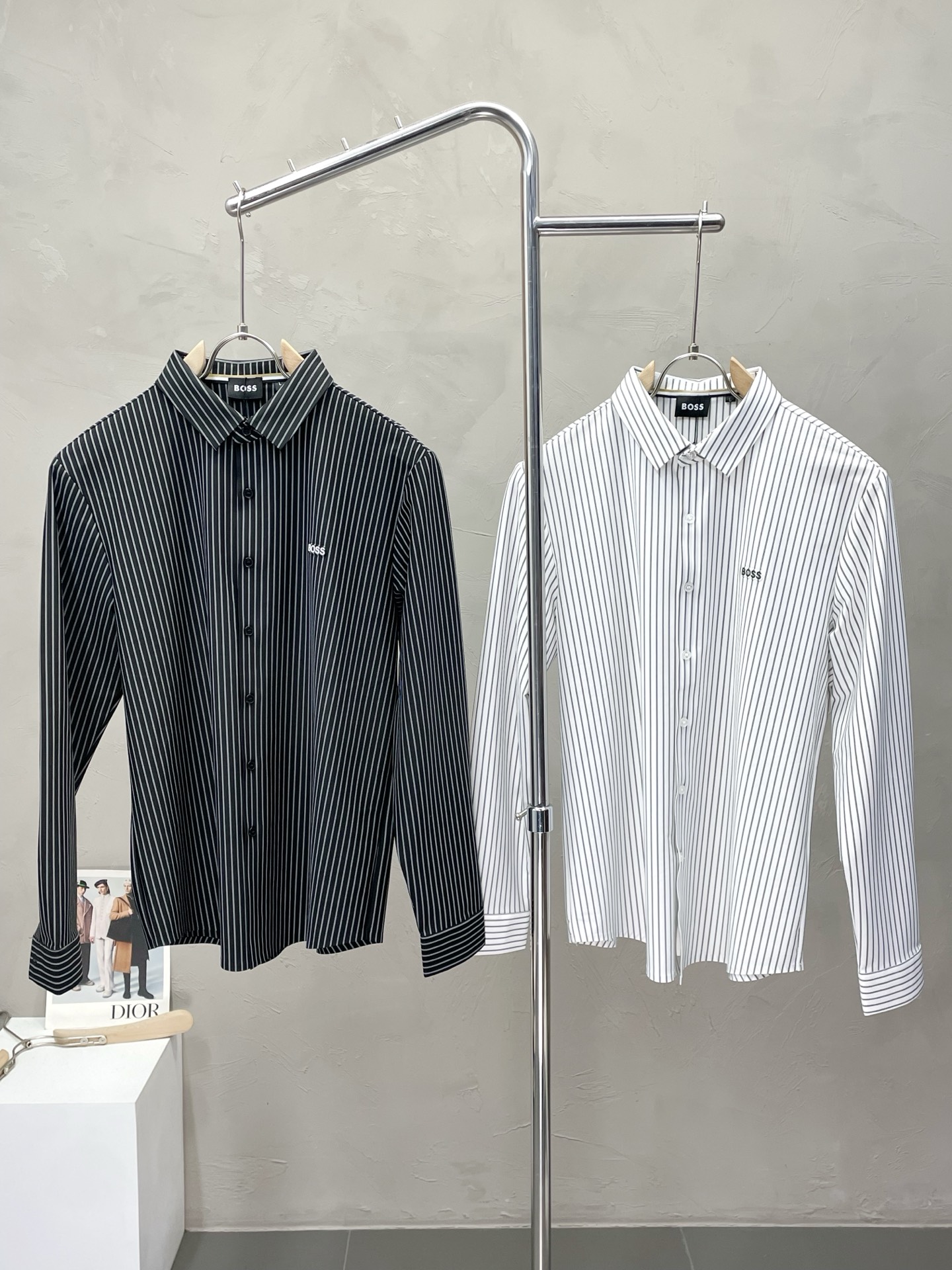 NO:523880,.BOSS exclusively offers new original single men's casual shirts. High-end customization, high-end version, fashionable and versatile imported fabric, super soft and delicate, skin-friendly and comfortable to wear, high-end boutique, OEM, fine-made, very good for the upper body, men's essential items, complete three standards, 48-58,,shirts,alexander wang19860909.BOSS独家专供新款原单男士休闲衬衫.高端定制 高端版本 时尚百搭爆款进口面料 手感超柔软细腻 穿着亲肤舒适 高端精品 代工厂精细做上身非常赞 男士必备单品 三标齐全 码数48-58,,shirts,alexander wang,Men's clothing