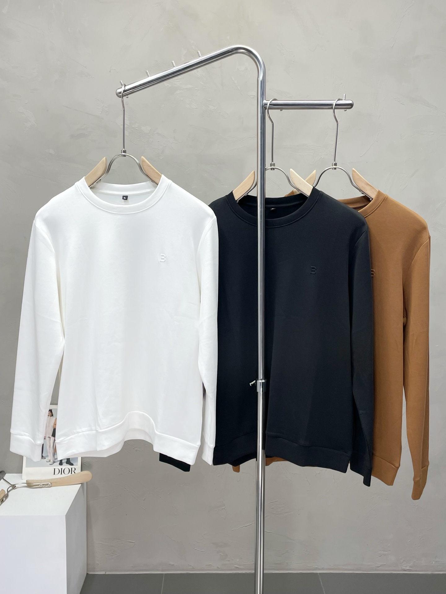 NO:531338,.Burberry Burberry exclusively offers new original single men's casual sweatshirts, high-end customization, high-end version, fashionable and versatile imported fabric, super soft and delicate, skin-friendly and comfortable to wear, high-end boutique, OEM, fine production, very good for the upper body, men's essential items, three standards, 50-58,,burberry,burberry,hoodie,sweatshirts,alexander wang19860909.Burberry巴宝莉独家专供新款原单男士休闲卫衣 高端定制 高端版本 时尚百搭爆款进口面料 手感超柔软细腻 穿着亲肤舒适 高端精品 代工厂精细做上身非常赞 男士必备单品 三标齐全 码数50-58,,burberry,burberry,hoodie,sweatshirts,alexander wang,Men's clothing