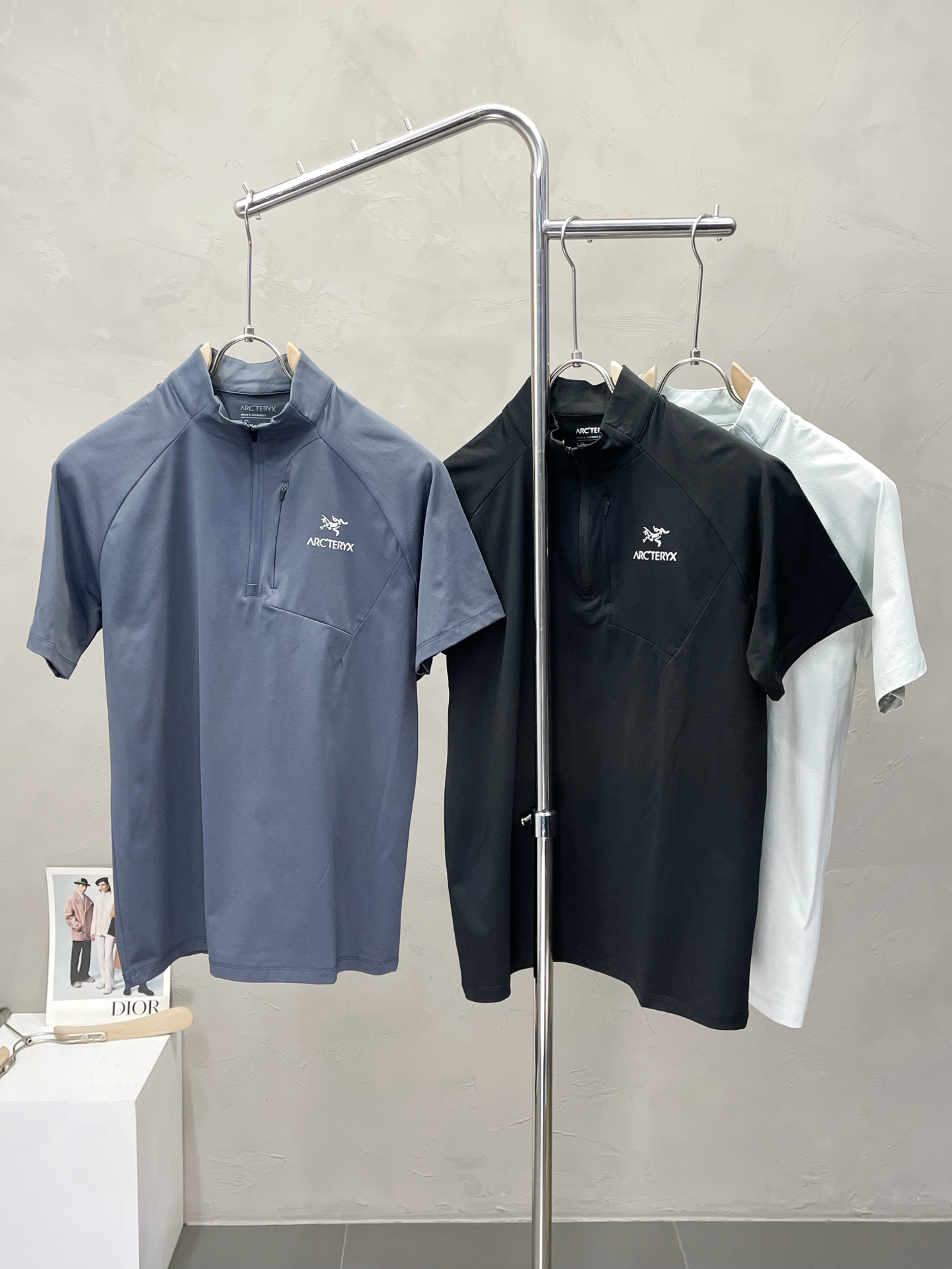 NO:528156,.Arc’teryx Archaeopteryx exclusively offers new original single men’s casual short sleeves, high-end customization, high-end version, fashionable and versatile imported fabric, super soft and delicate, skin-friendly and comfortable to wear, high-end boutique, OEM, fine-made top body, very good, men’s essential items, three standards, code M-4XL, arc’teryx, T-shirt, alexander wang19860909.Arc’teryx始祖鸟独家专供新款原单男士休闲短袖 高端定制 高端版本 时尚百搭爆款进口面料 手感超柔软细腻 穿着亲肤舒适 高端精品 代工厂精细做上身非常赞 男士必备单品 三标齐全 码数M-4XL,arc'teryx,T-shirt,alexander wang,Men's clothing