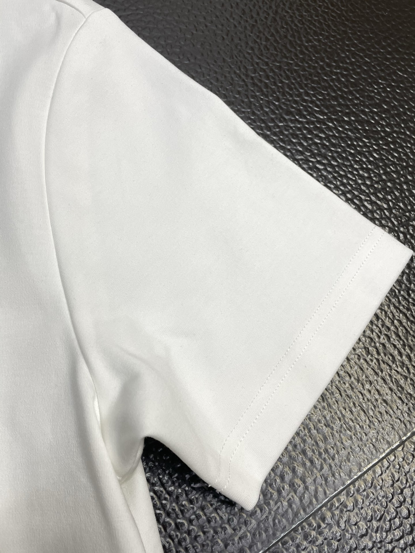 。LOEWE罗意威💥独家专供新款原单男士休闲短袖 高端定制 高端版本 时尚百搭爆款⚠️⚠️✨✨进口面料 