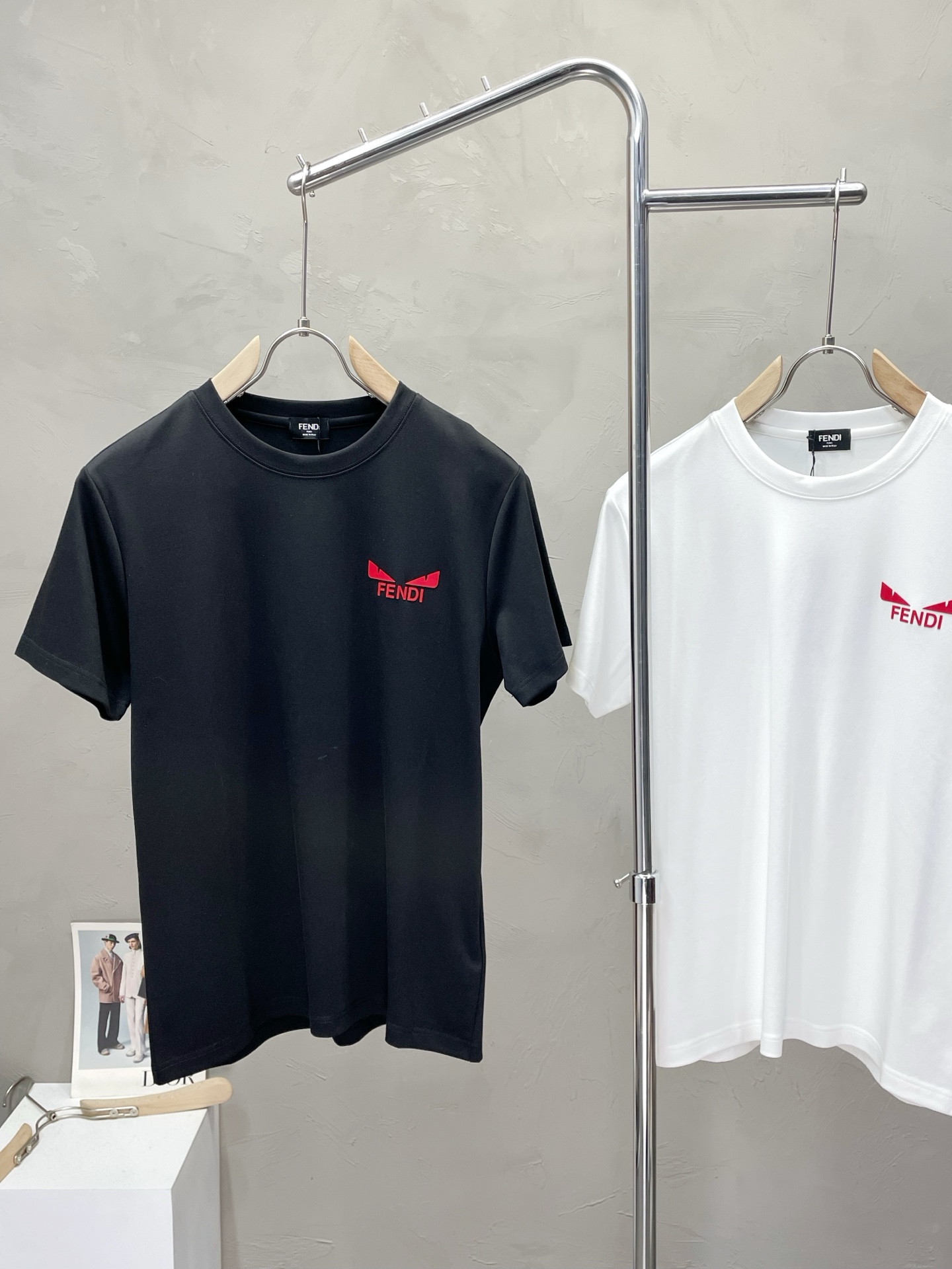 。FENDI芬迪💥独家专供新款原单男士休闲短袖 高端定制 高端版本 时尚百搭爆款⚠️⚠️✨✨进口面料 手