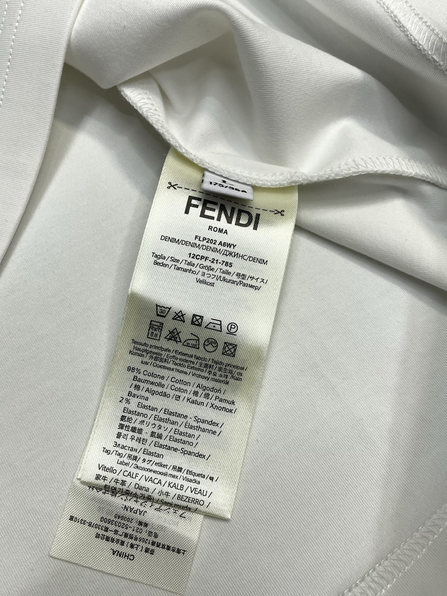 。FENDI芬迪💥独家专供新款原单男士休闲短袖 高端定制 高端版本 时尚百搭爆款⚠️⚠️✨✨进口面料 手