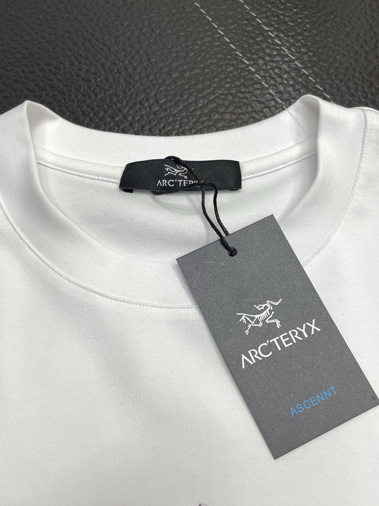 。Arc’teryx始祖鸟💥独家专供新款原单男士休闲短袖 高端定制 高端版本 时尚百搭爆款⚠️⚠️✨✨进