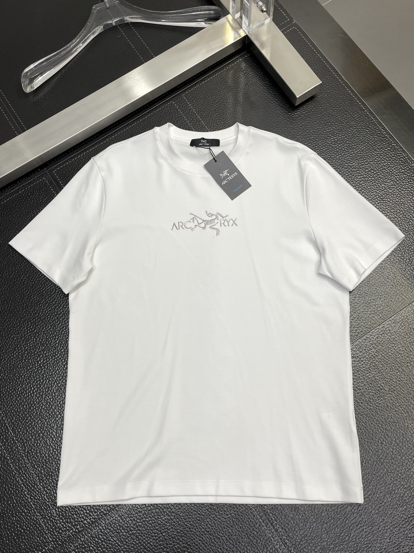 。Arc’teryx始祖鸟💥独家专供新款原单男士休闲短袖 高端定制 高端版本 时尚百搭爆款⚠️⚠️✨✨进