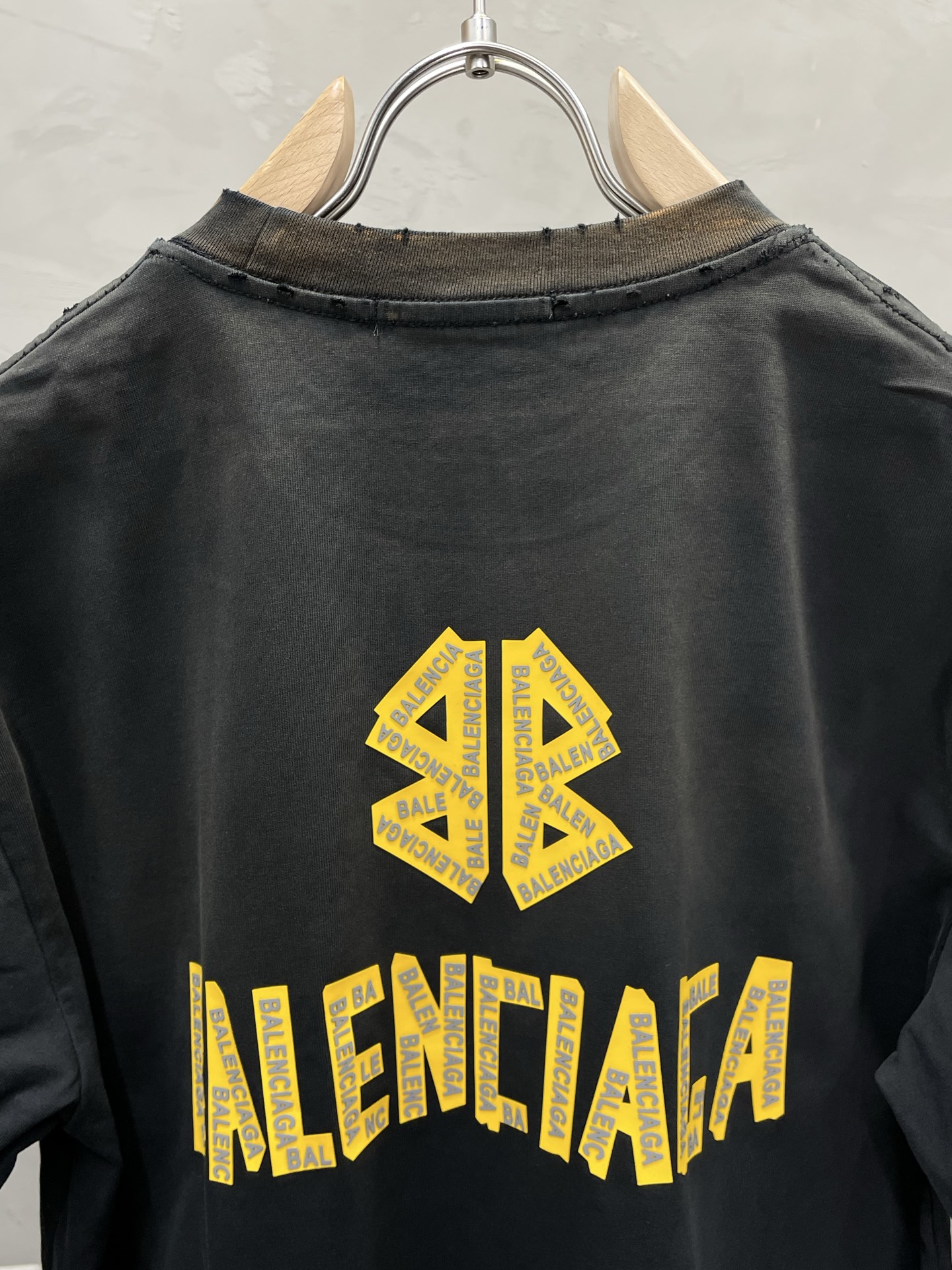 。Balenciaga巴黎世家💥独家专供新款原单男士休闲春夏短袖 高端定制 高端版本 时尚百搭爆款⚠️⚠