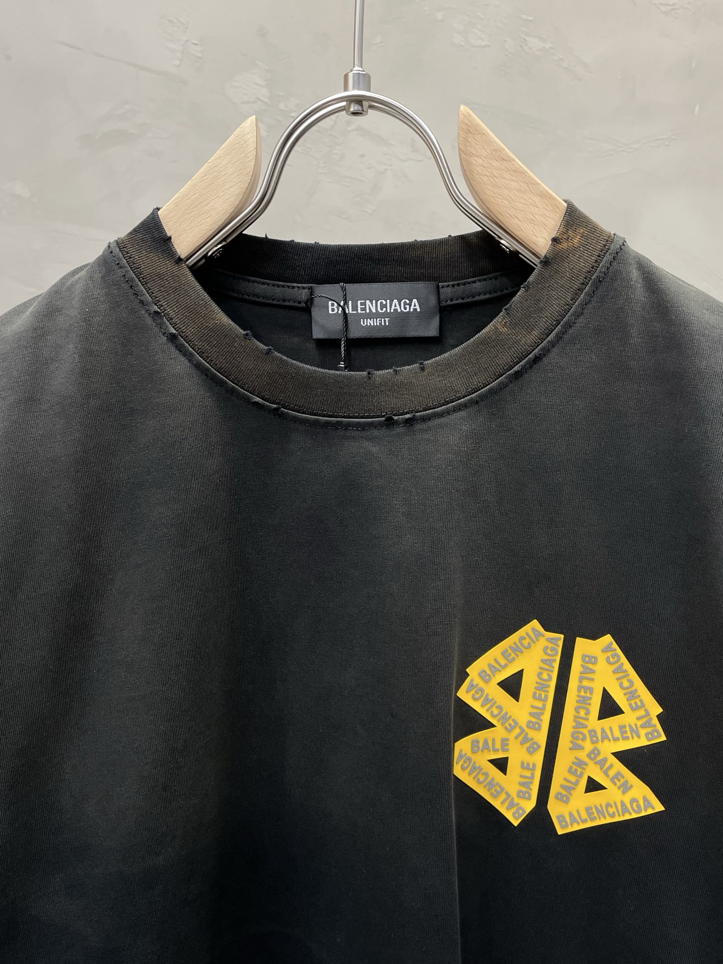 。Balenciaga巴黎世家💥独家专供新款原单男士休闲春夏短袖 高端定制 高端版本 时尚百搭爆款⚠️⚠