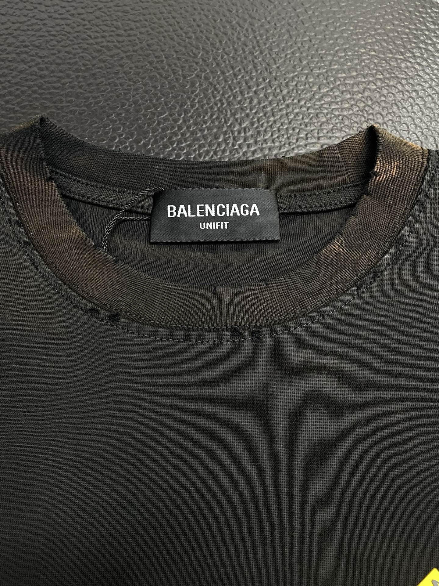 。Balenciaga巴黎世家💥独家专供新款原单男士休闲春夏短袖 高端定制 高端版本 时尚百搭爆款⚠️⚠