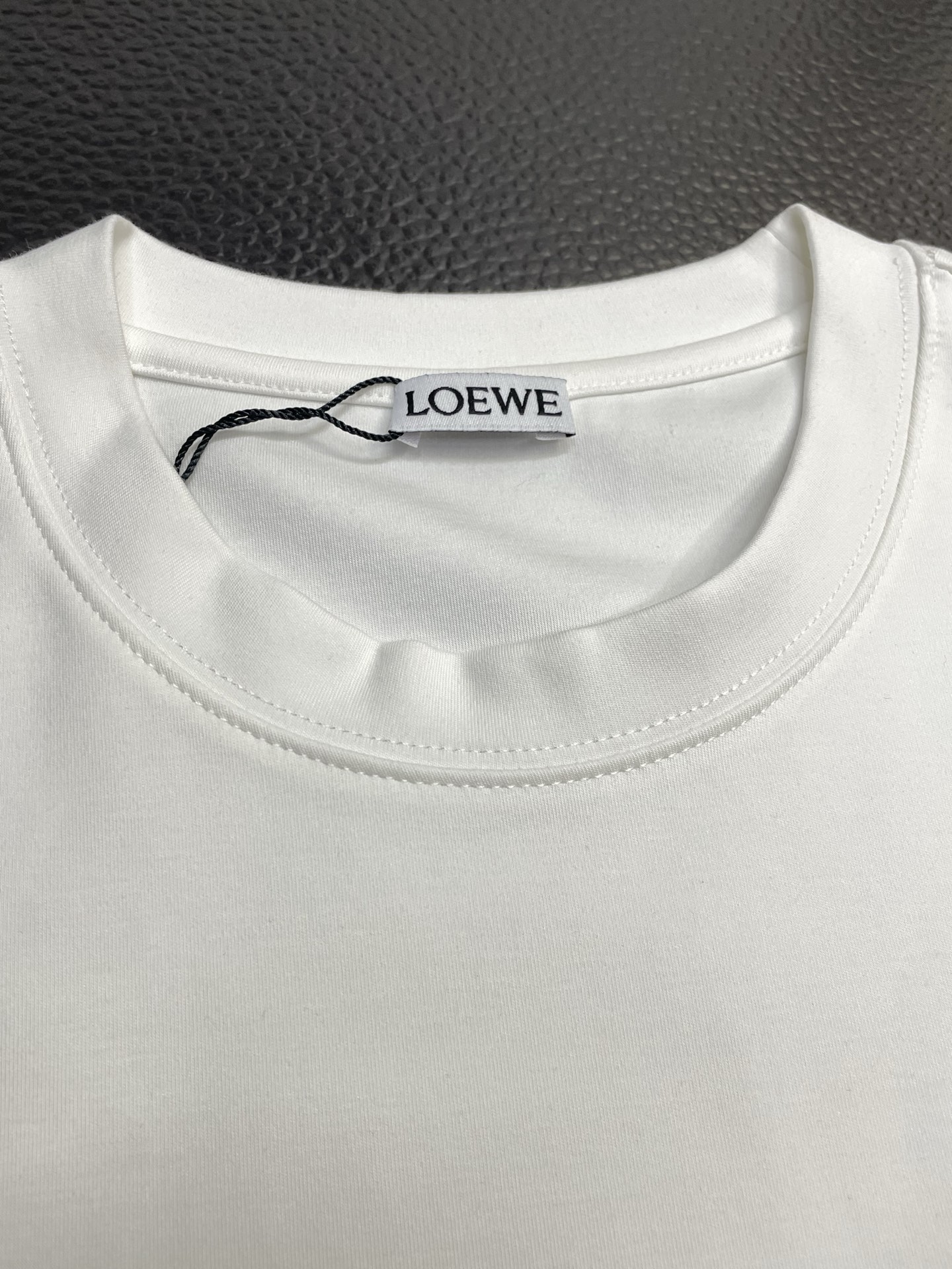 。LOEWE罗意威💥独家专供新款原单男士休闲短袖 高端定制 高端版本 时尚百搭爆款⚠️⚠️✨✨进口面料 