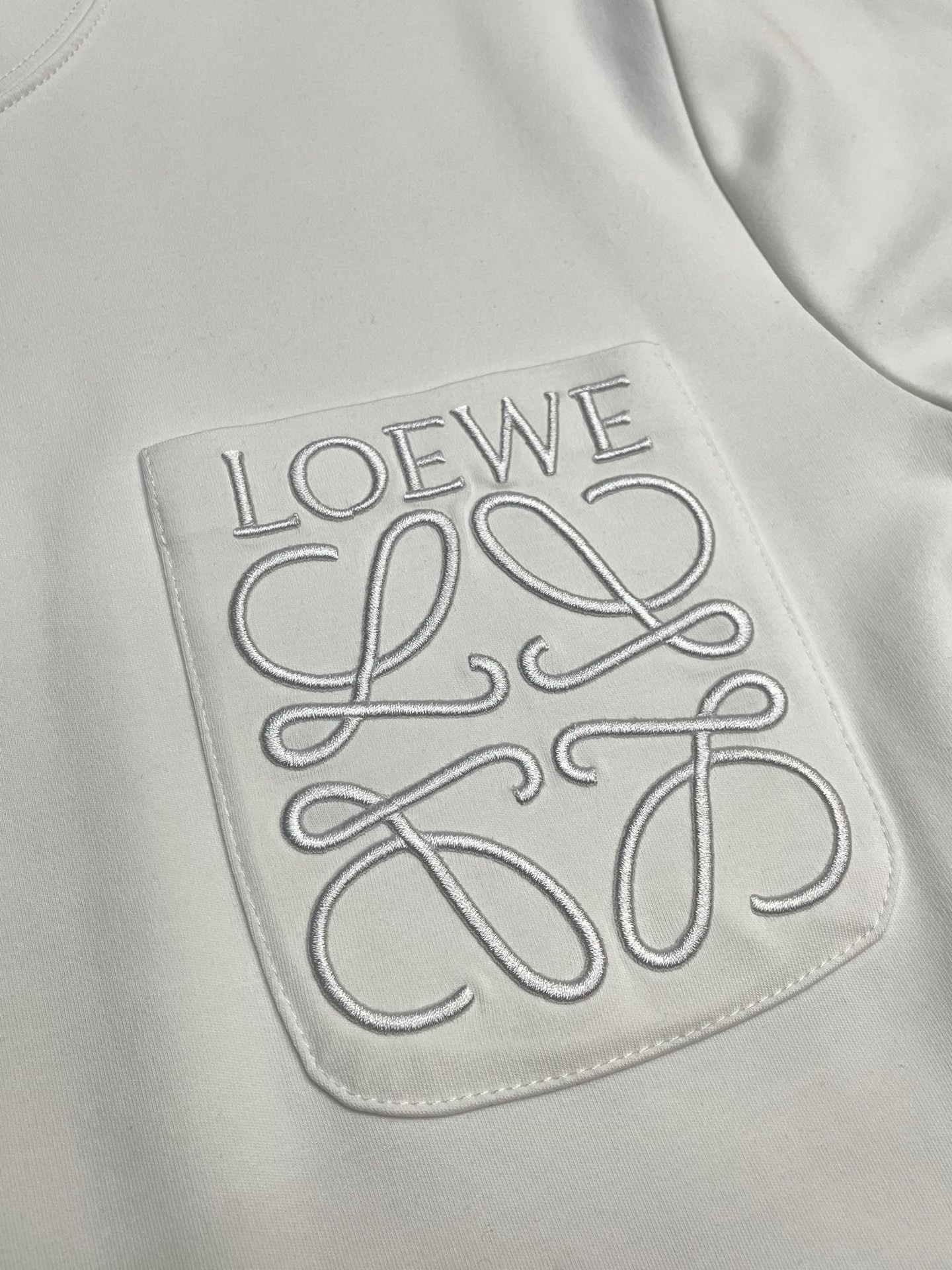 。LOEWE罗意威💥独家专供新款原单男士休闲短袖 高端定制 高端版本 时尚百搭爆款⚠️⚠️✨✨进口面料 