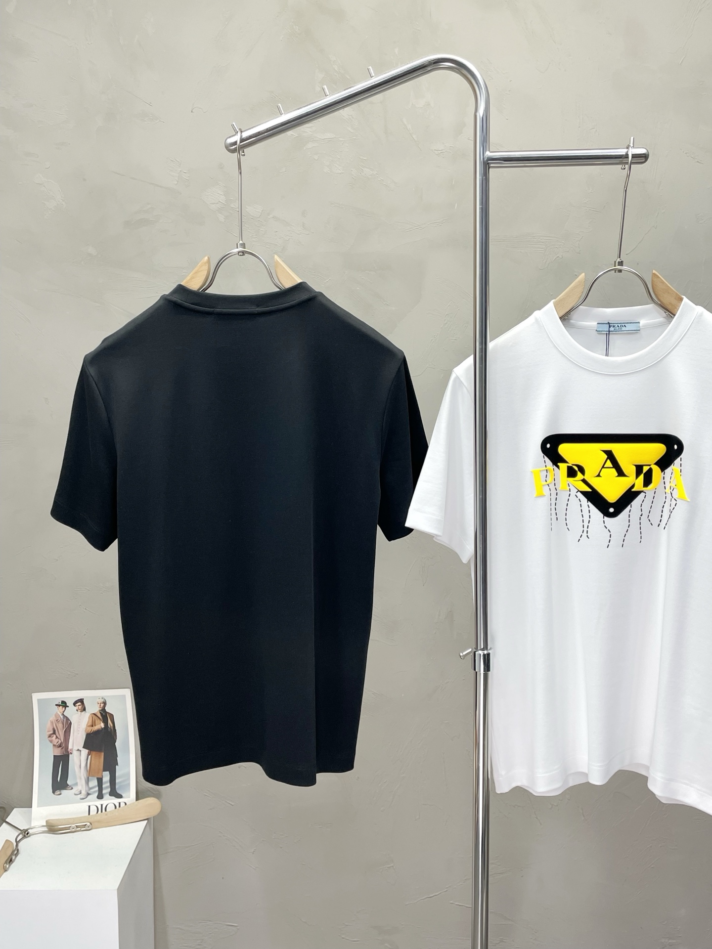 。Prada普拉达💥独家专供新款原单男士休闲短袖 高端定制 高端版本 时尚百搭爆款⚠️⚠️✨✨进口面料 