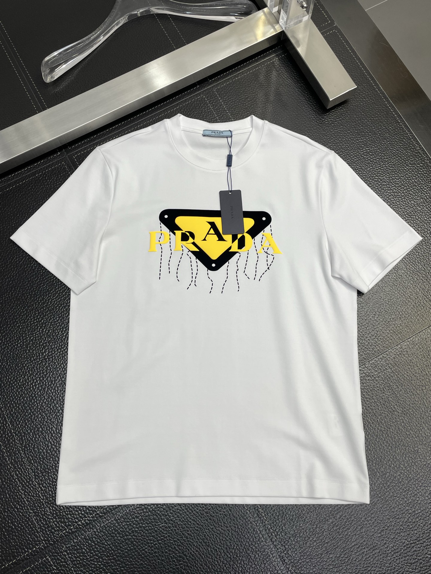 。Prada普拉达💥独家专供新款原单男士休闲短袖 高端定制 高端版本 时尚百搭爆款⚠️⚠️✨✨进口面料 