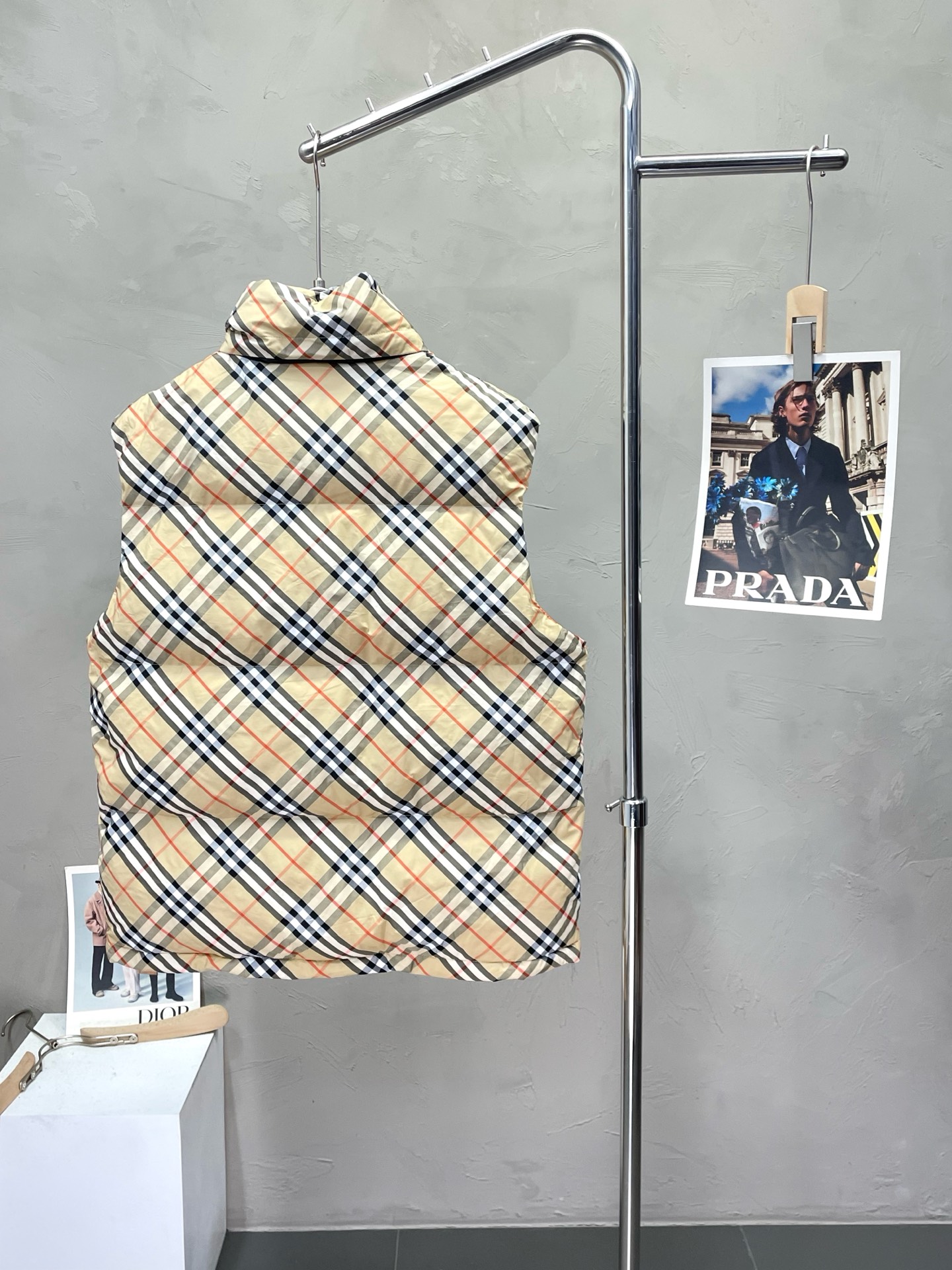 。羽绒服- Burberry巴宝莉💥独家专供秋冬新款高领羽绒马甲。斜格纹饰章羽绒马甲 贸易公司渠道稀出，