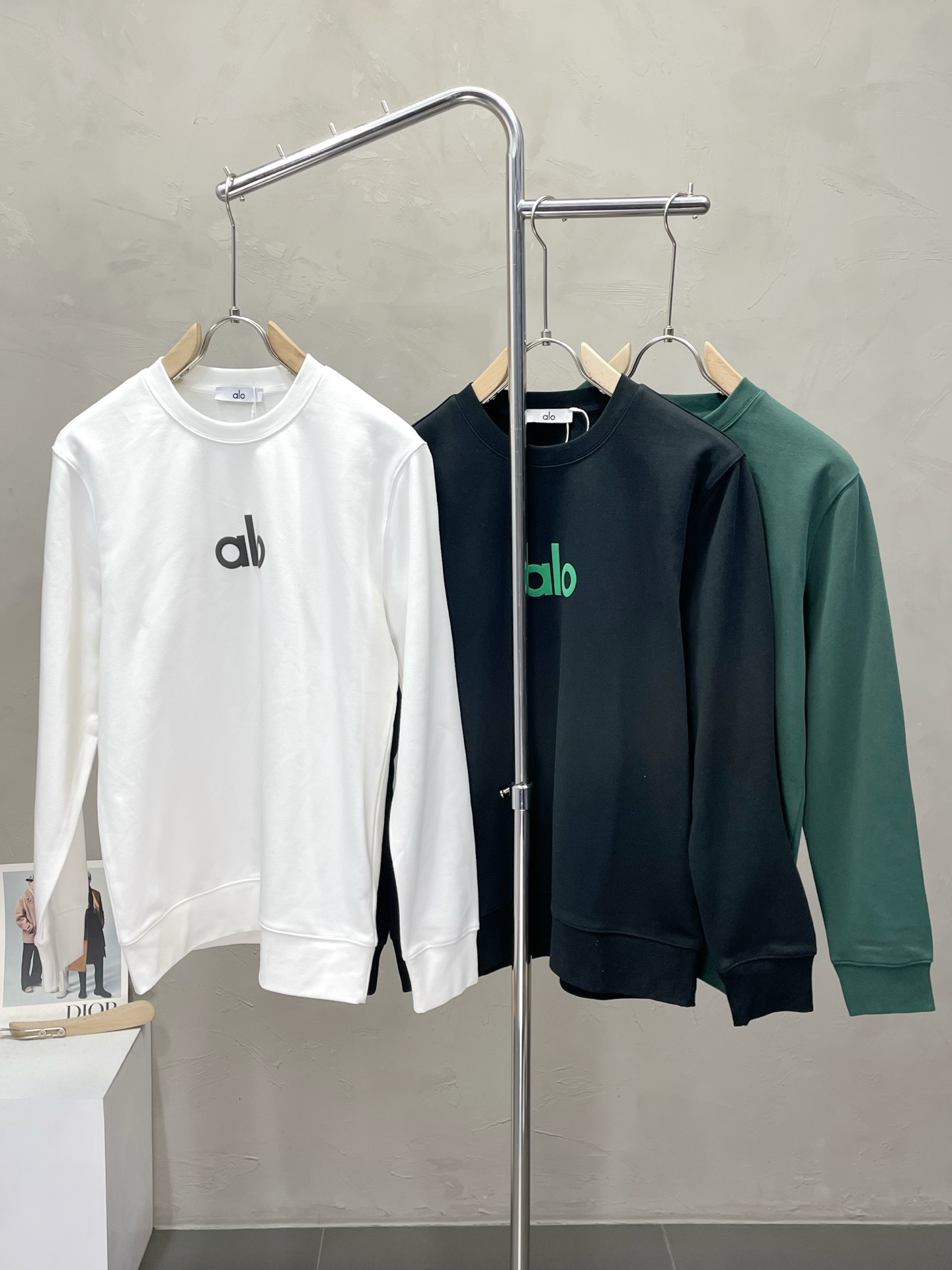 NO:537164,.ALO yoga exclusively offers new original single men's casual sweatshirts, high-end customization, high-end version, fashionable and versatile imported fabric, super soft and delicate, skin-friendly and comfortable to wear, high-end boutique, OEM, fine-made top body, very good, men's essential items, three standards, code M-2XL,,hoodie, sweatshirts, alexander wang19860909.ALO yoga独家专供新款原单男士休闲卫衣 高端定制 高端版本 时尚百搭爆款进口面料 手感超柔软细腻 穿着亲肤舒适 高端精品 代工厂精细做上身非常赞 男士必备单品 三标齐全 码数M-2XL,,hoodie,sweatshirts,alexander wang,Men's clothing