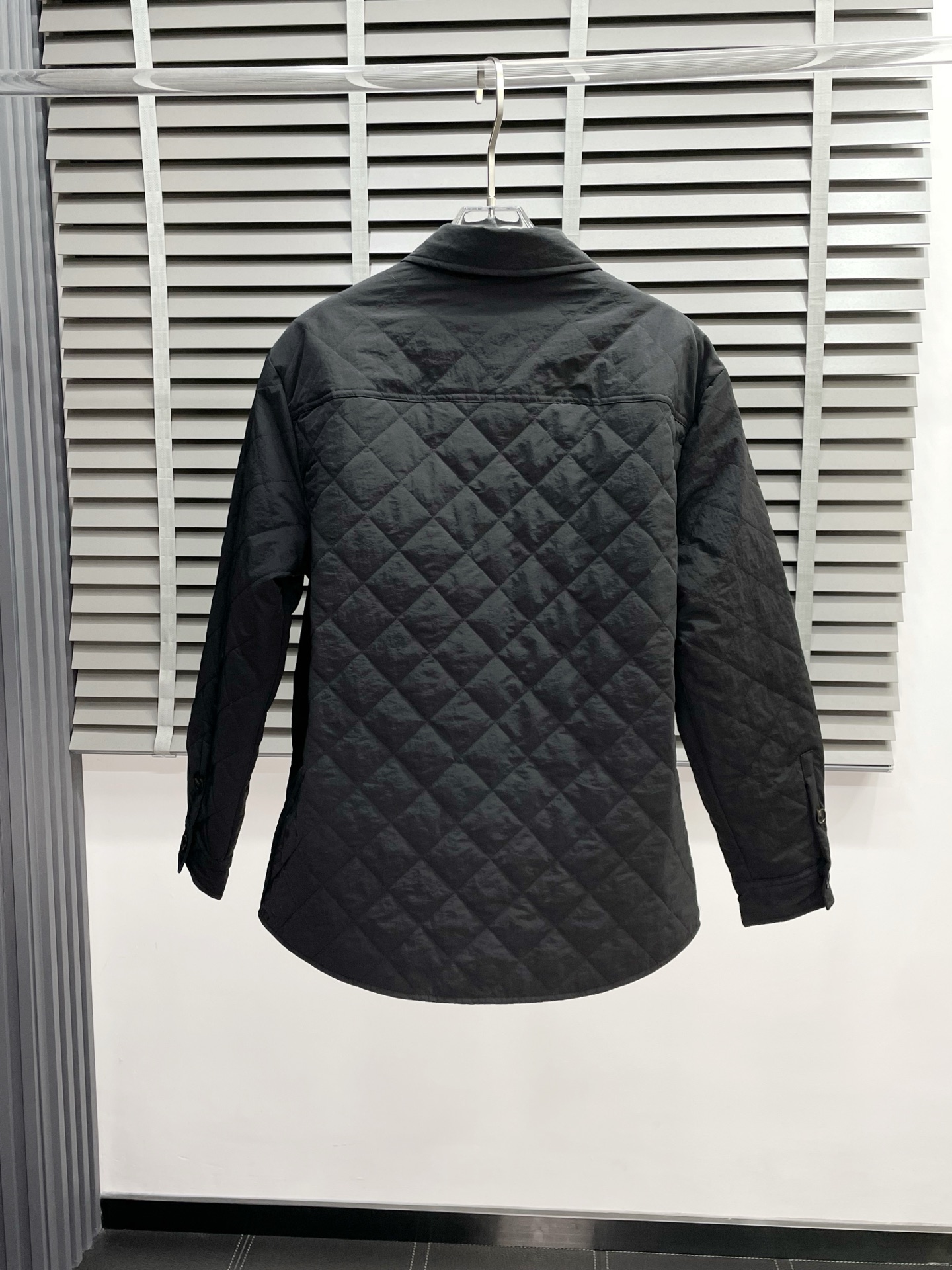 。Bottega Veneta葆蝶家BV💥独家专供最新时尚秋冬棉服夹克 口袋标识棉服 经典设计感与颜值爆