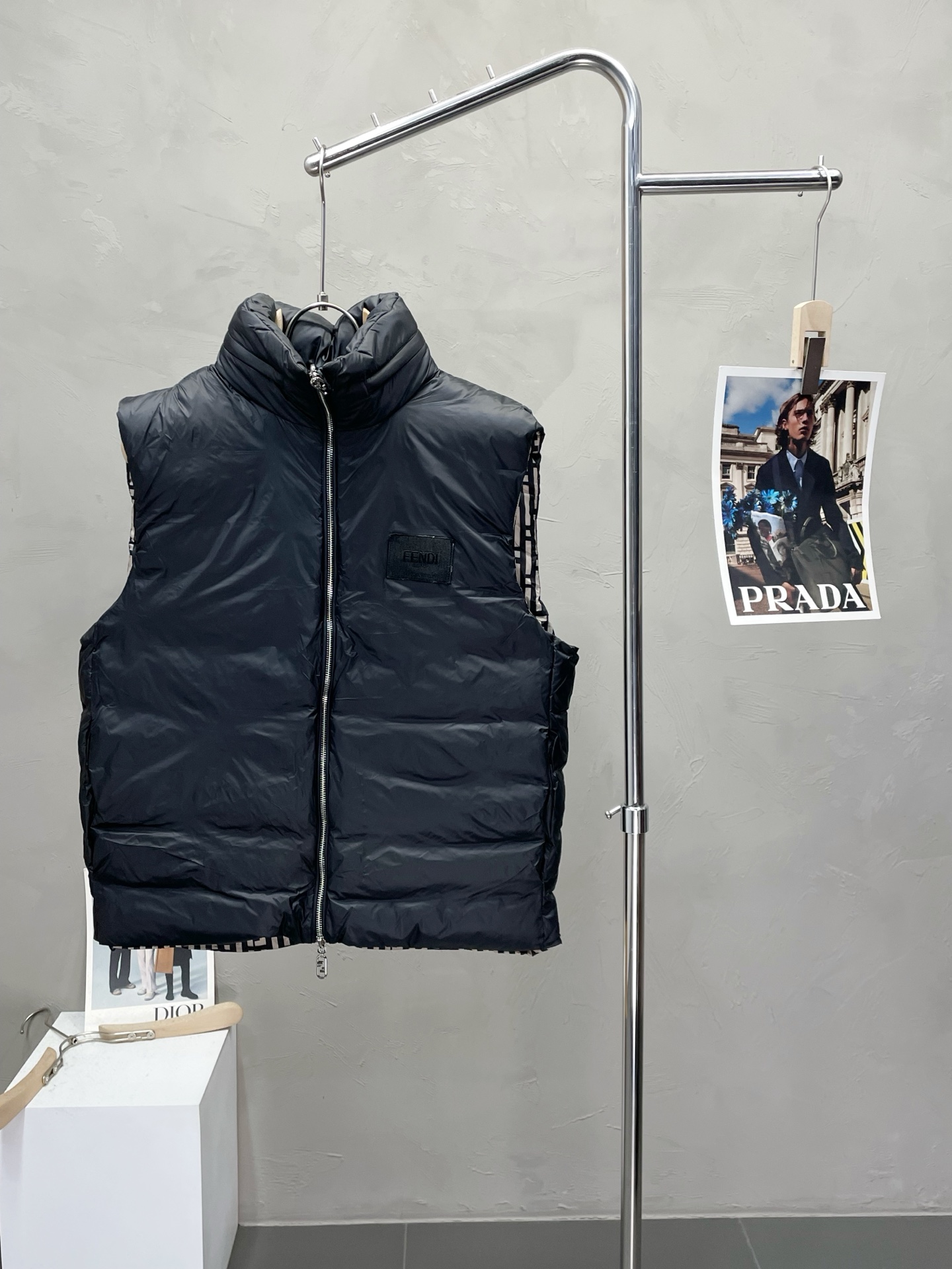 。羽绒服-FENDI芬迪💥独家专供秋冬新款高领羽绒马甲，印花双面穿羽绒马甲 贸易公司渠道稀出，降温天气必