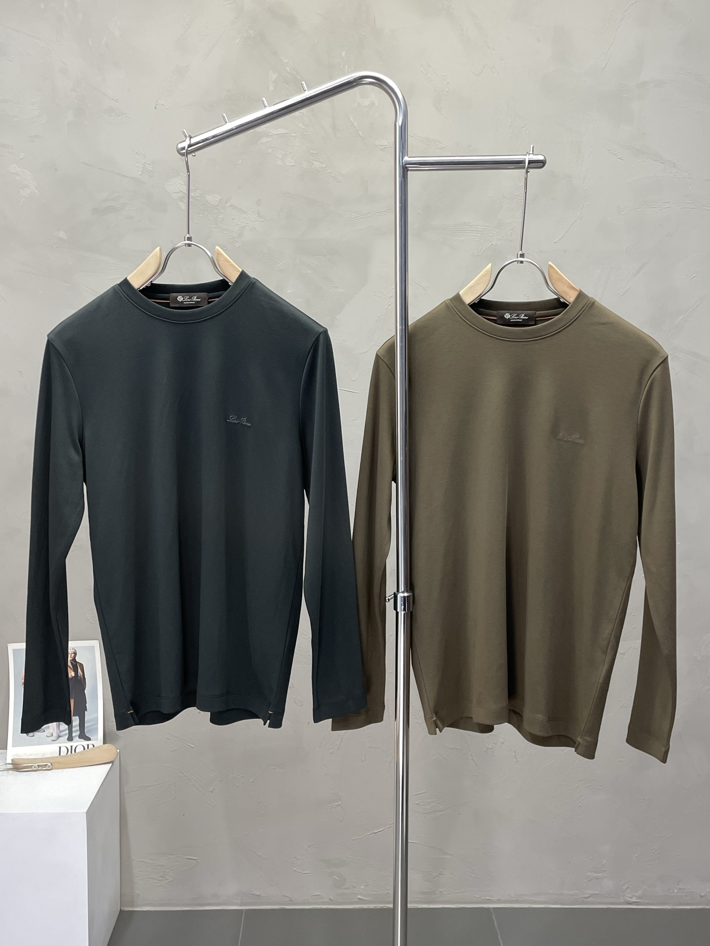 NO:538842,.LP-Loro Piana exclusively offers new original single men's casual long sleeves, high-end customization, high-end version, fashionable and versatile imported fabric, super soft and delicate, skin-friendly and comfortable to wear, high-end boutique, OEM, fine-made top body, very good, men's essential items, three standards, 48-56,,loro piga,loro piga,alexander wang19860909.LP-Loro Piana诺悠翩雅独家专供新款原单男士休闲长袖 高端定制 高端版本 时尚百搭爆款进口面料 手感超柔软细腻 穿着亲肤舒适 高端精品 代工厂精细做上身非常赞 男士必备单品 三标齐全 码数48-56,,loro piana,loro piana,alexander wang,Men's clothing