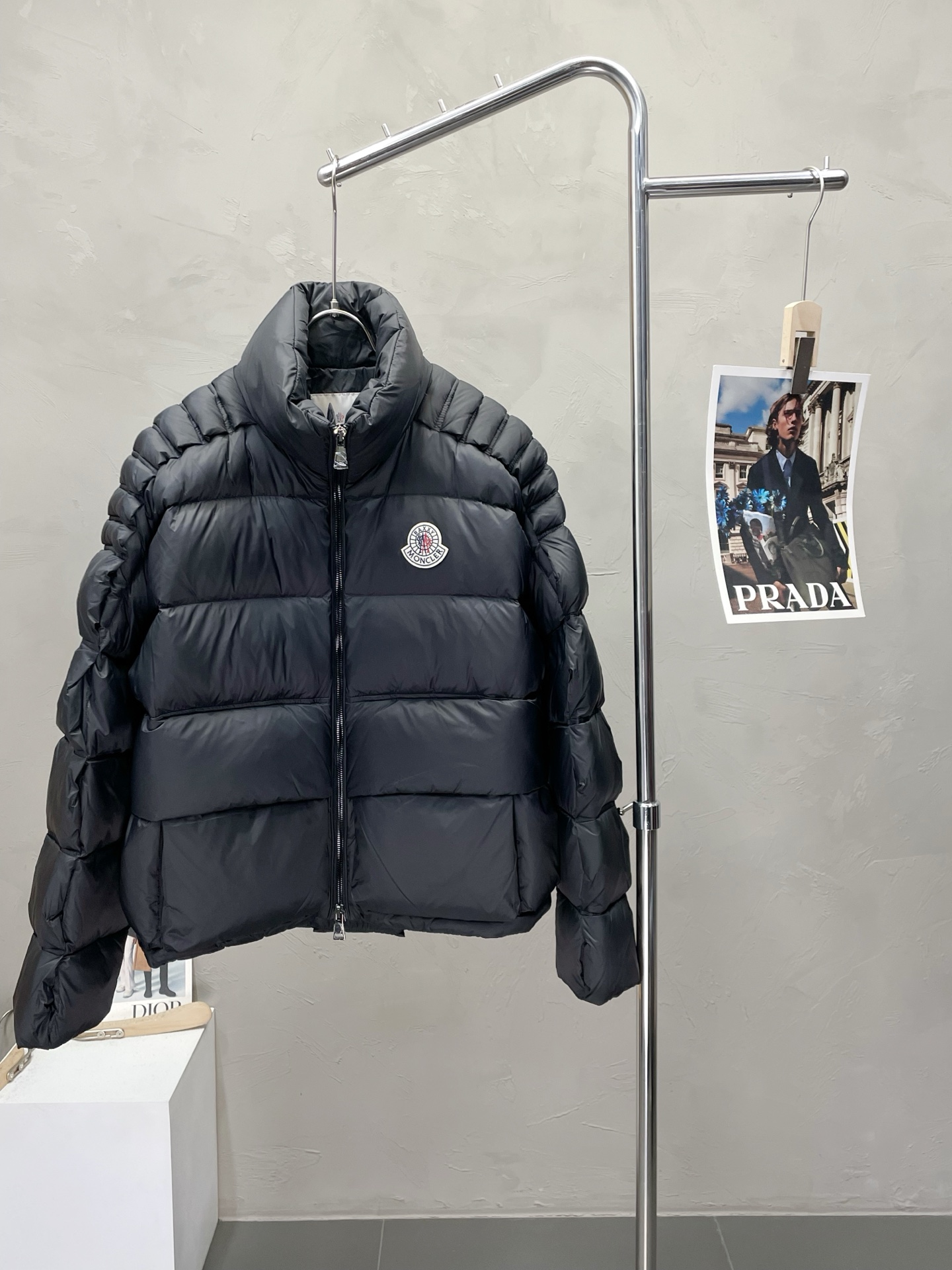 。羽绒服-Moncler蒙口💥独家专供新款高领羽绒服。贸易公司渠道稀出，降温天气必备的保暖单品，不论是日