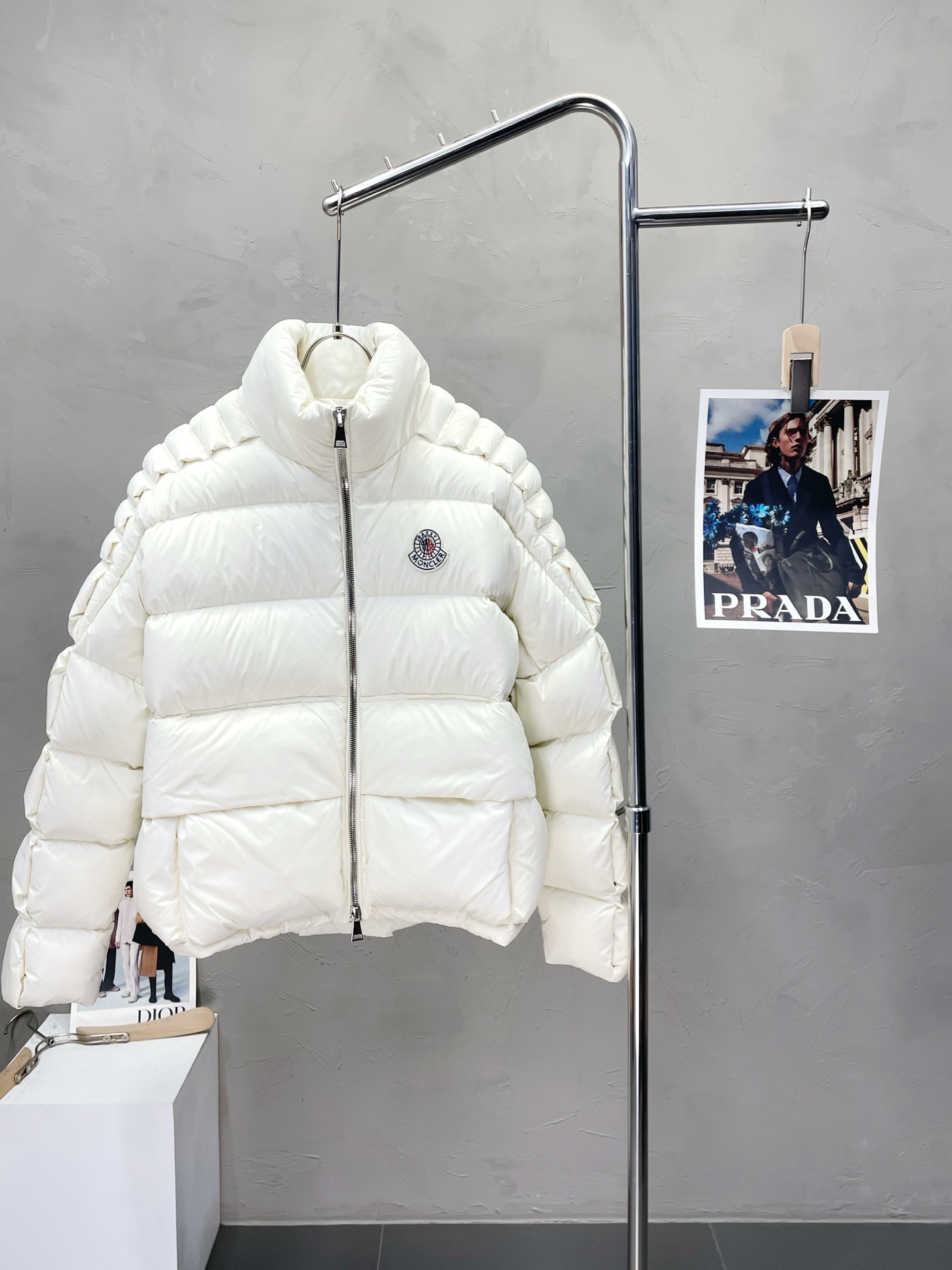 。羽绒服-Moncler蒙口💥独家专供新款高领羽绒服。贸易公司渠道稀出，降温天气必备的保暖单品，不论是日