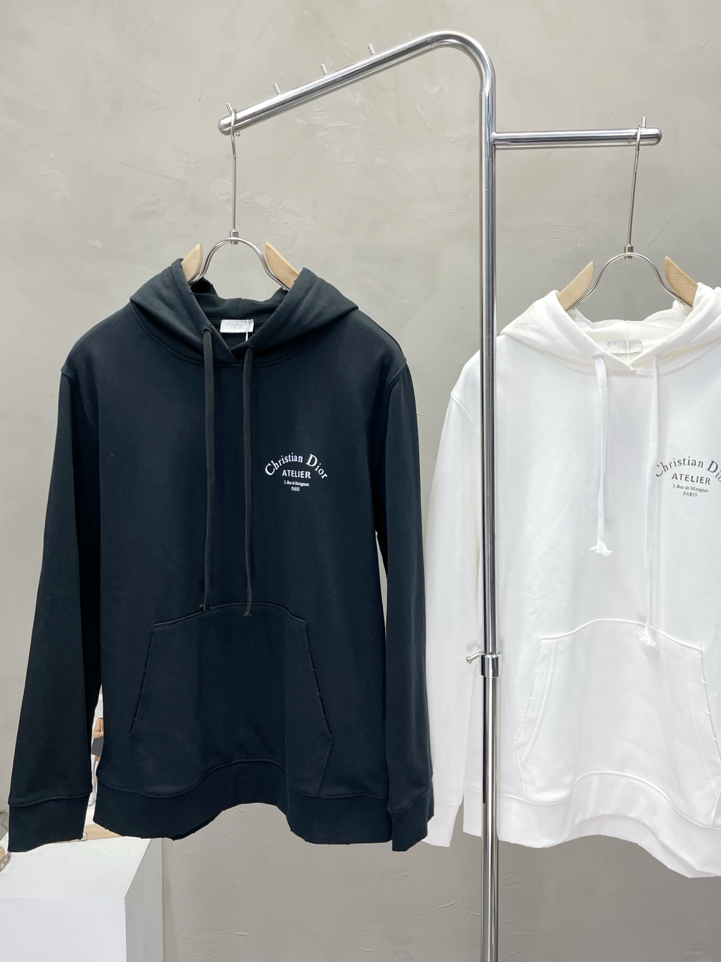 。Dior迪奥💥独家专供秋冬新款原单男士休闲连帽卫衣 高端定制 高版本 时尚百搭爆款⚠️✨原版进口面料 