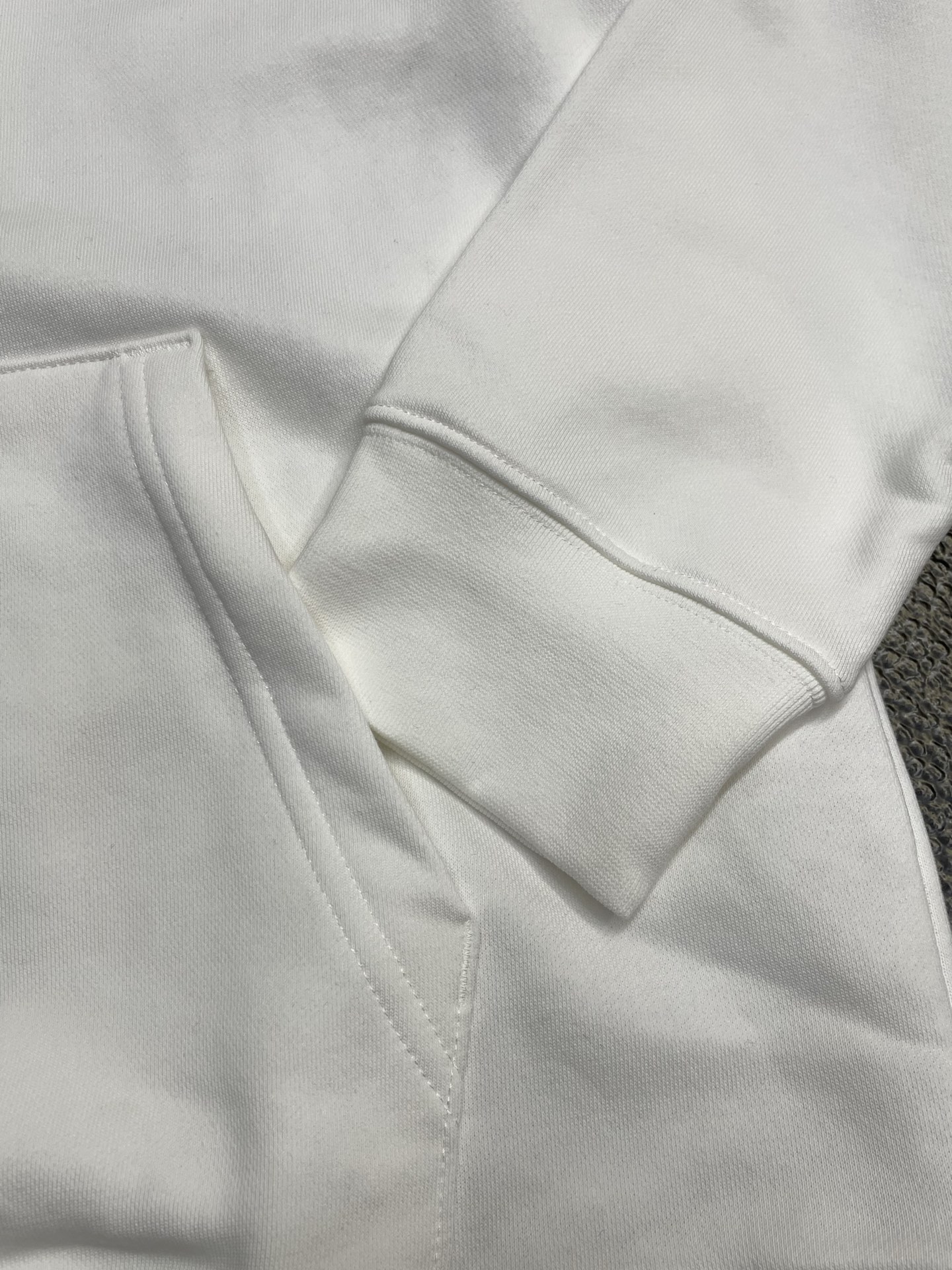 。ALO YOGA💥独家专供秋冬新款原单男士休闲连帽卫衣 高端定制 高版本 时尚百搭爆款⚠️✨原版进口面