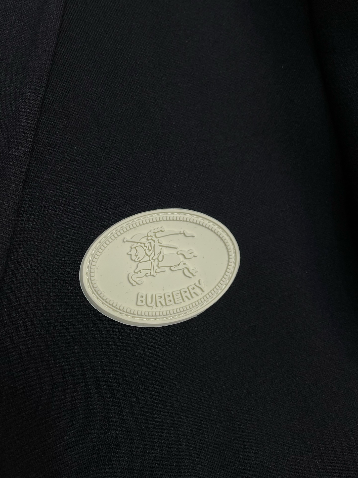 。Burberry巴宝莉💥新款西服。外贸公司订单 简约休闲西装外套，独家专供进口原版聚酯纤维面料，透气柔