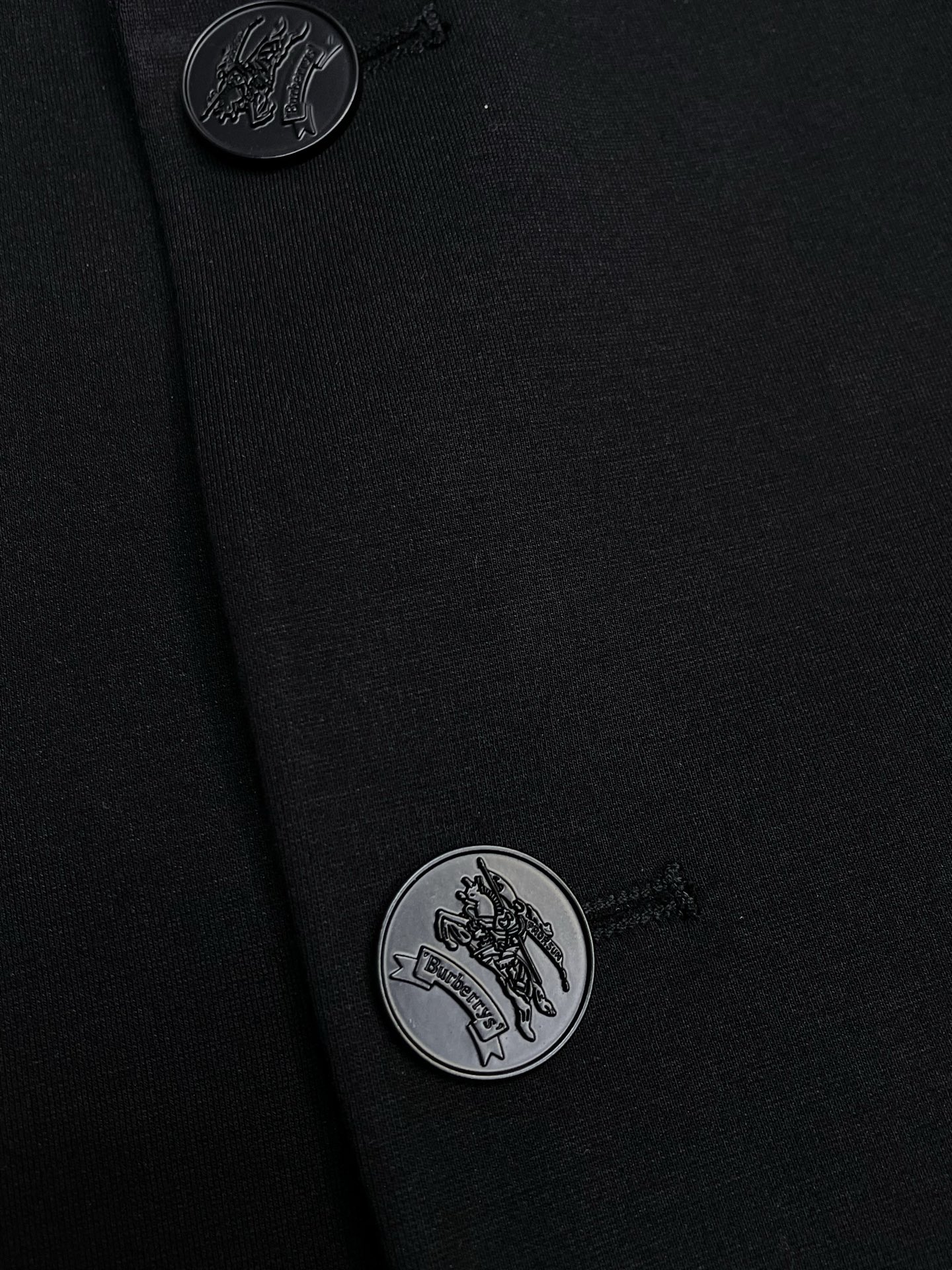 。Burberry巴宝莉💥新款西服。外贸公司订单 简约休闲西装外套，独家专供进口原版聚酯纤维面料，透气柔