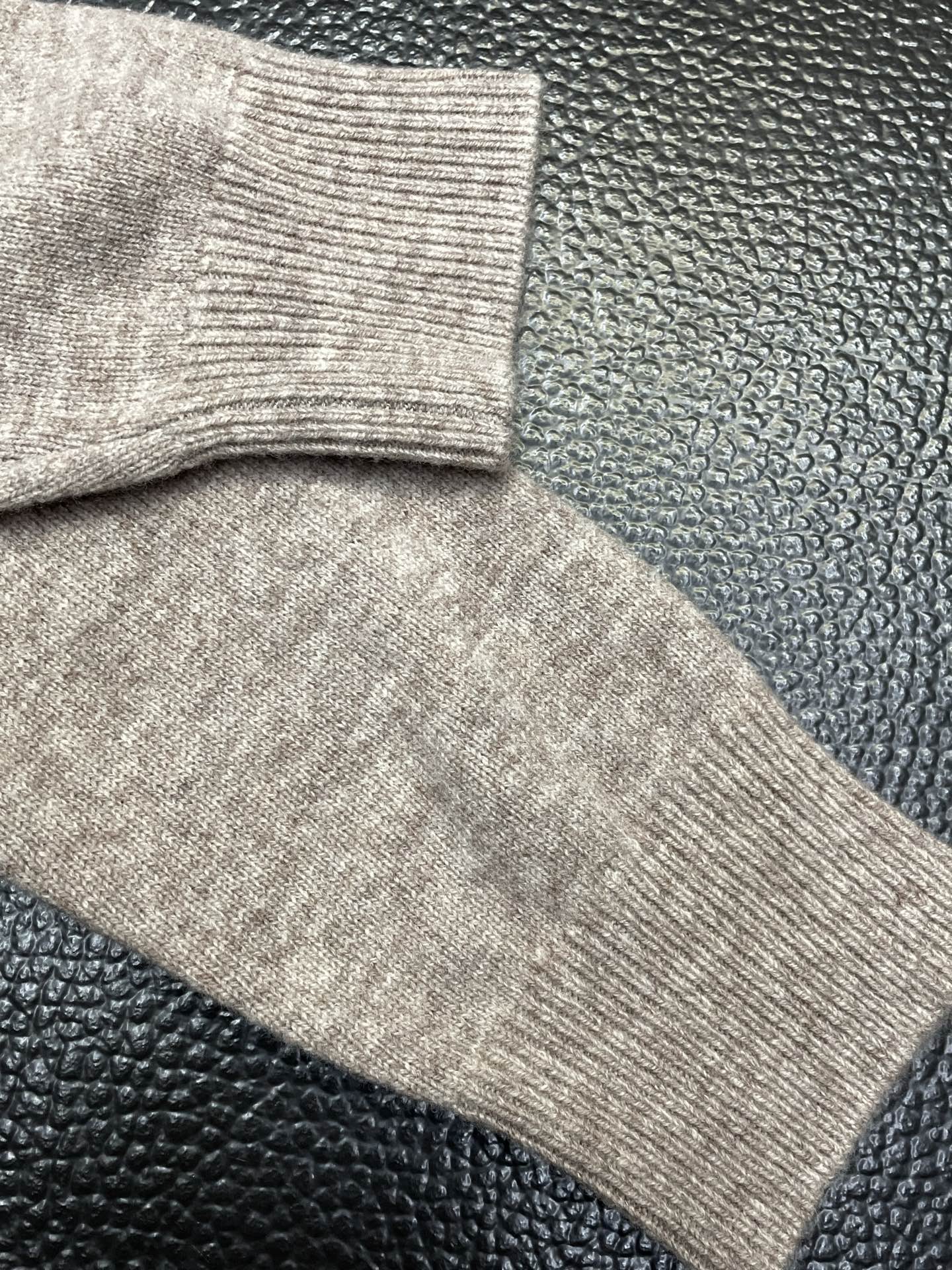 。Burberry巴宝莉💥独家专供秋冬新款原单男士休闲毛衣 高端定制 高版本 时尚百搭爆款⚠️✨原版进口