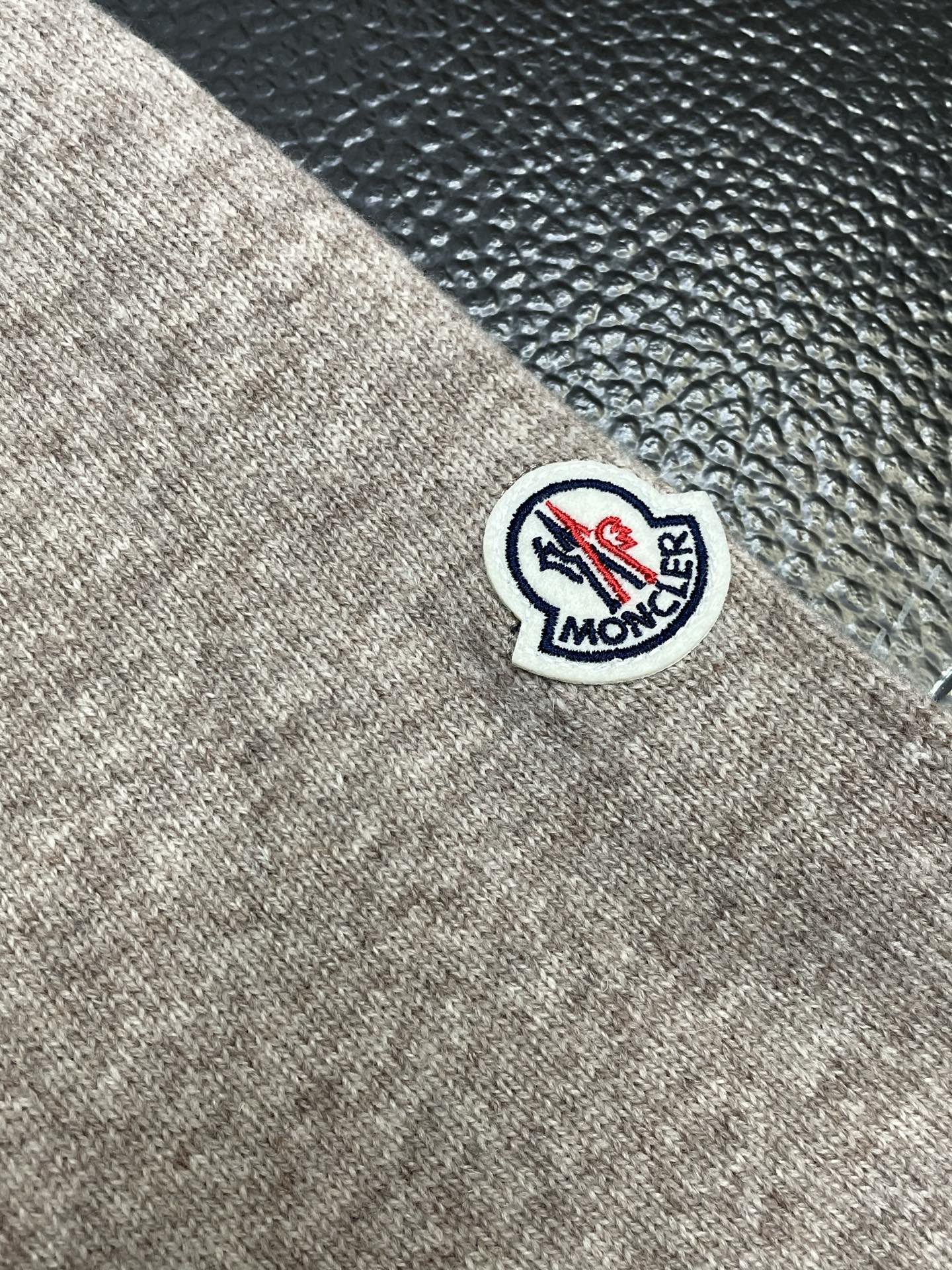 。Moncler蒙口💥独家专供秋冬新款原单男士休闲毛衣 高端定制 高版本 时尚百搭爆款⚠️✨原版进口面料