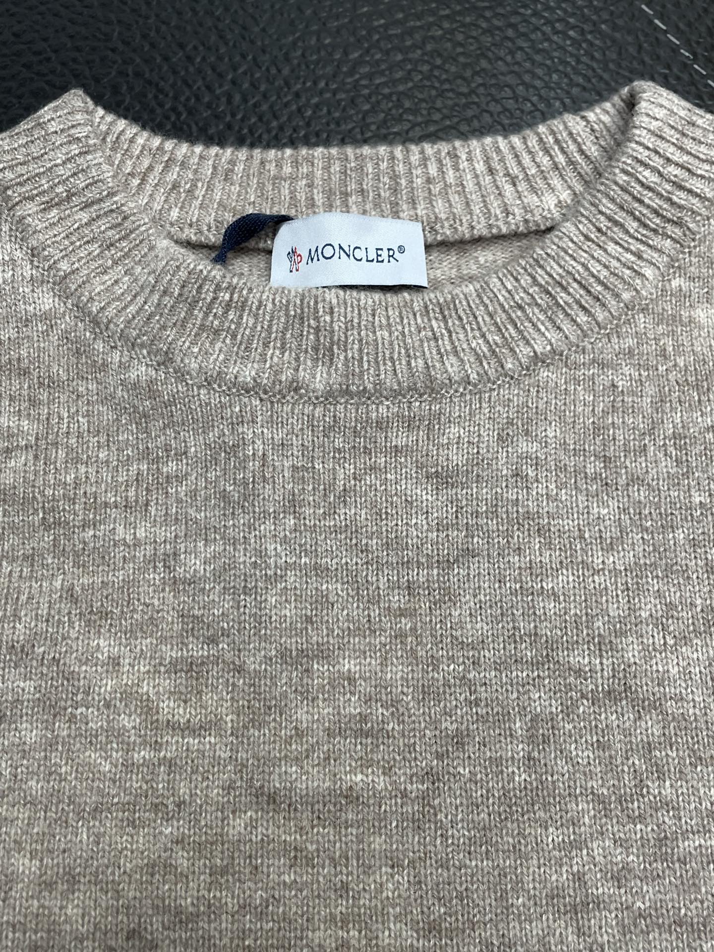 。Moncler蒙口💥独家专供秋冬新款原单男士休闲毛衣 高端定制 高版本 时尚百搭爆款⚠️✨原版进口面料