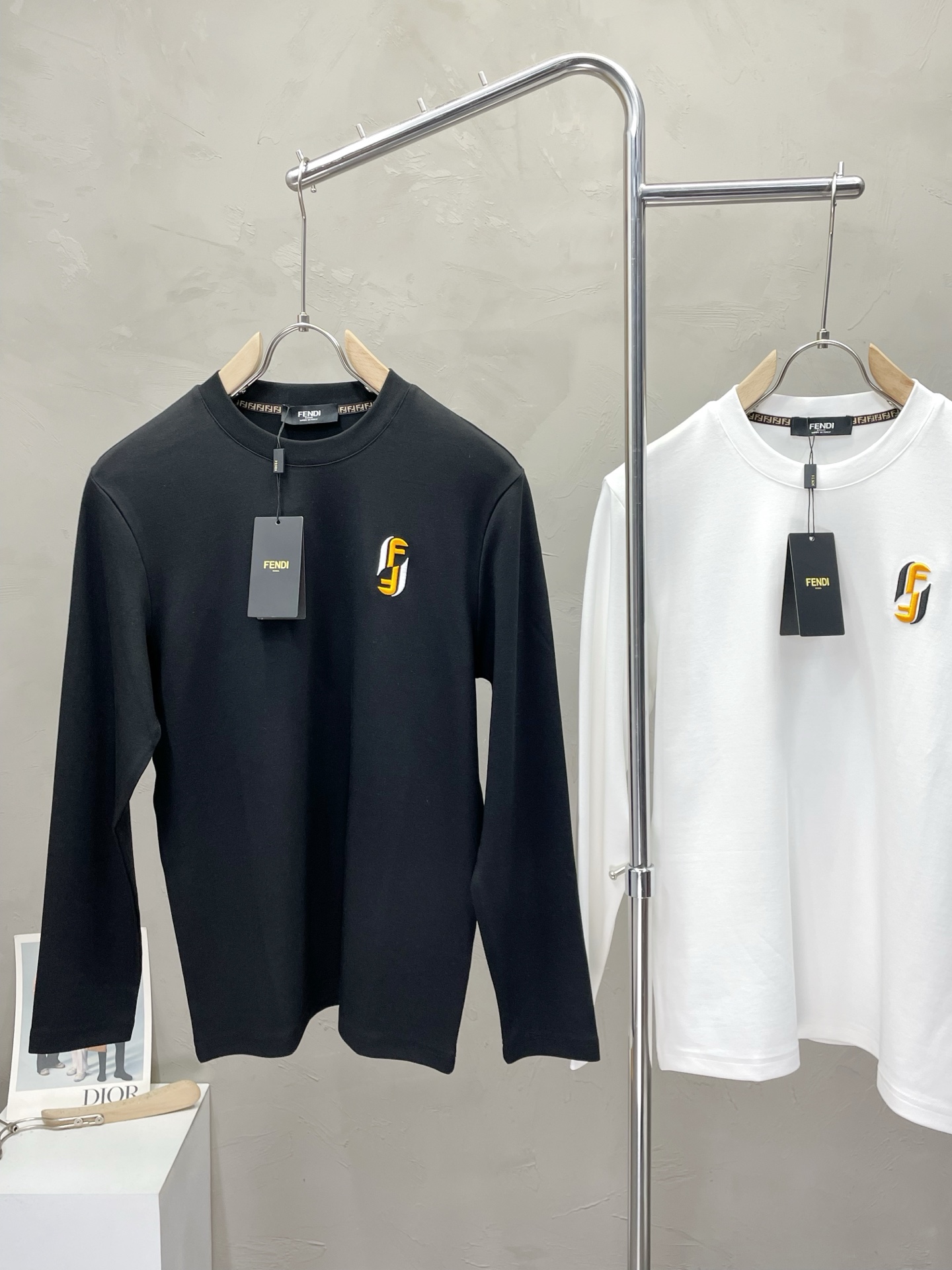 。FENDI芬迪💥独家专供新款原单男士休闲长袖 高端定制 高版本 时尚百搭爆款⚠️✨原版进口面料 log