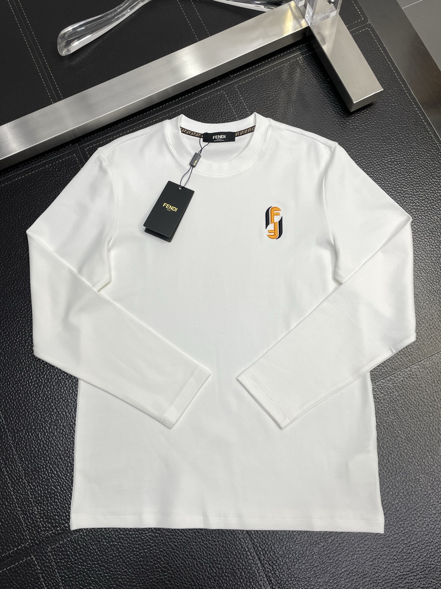 。FENDI芬迪💥独家专供新款原单男士休闲长袖 高端定制 高版本 时尚百搭爆款⚠️✨原版进口面料 log