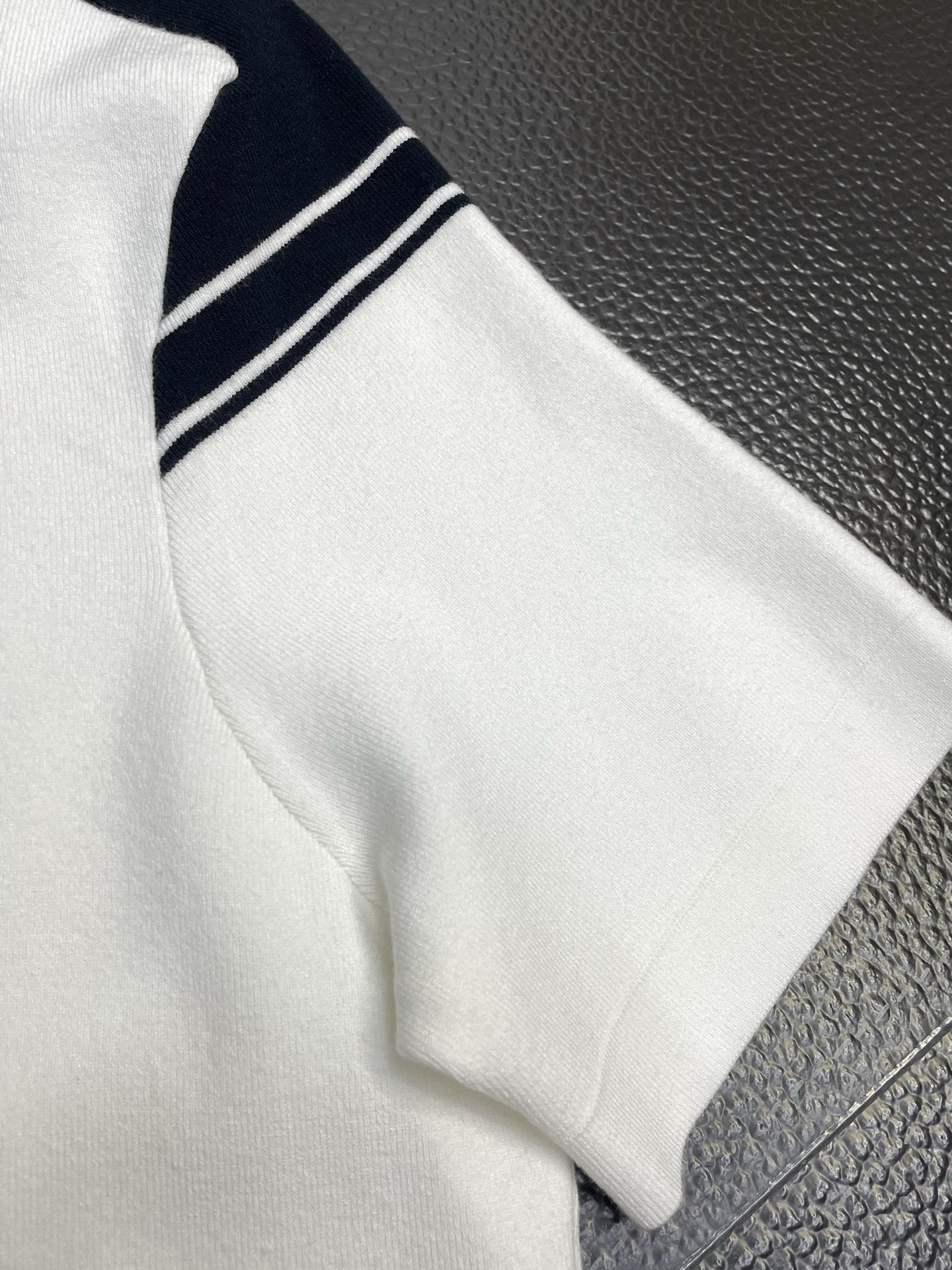 。VALENTINO华伦天奴💥独家专供新款原单男士休闲针织短袖 高端定制 高版本 时尚百搭爆款⚠️⚠️✨